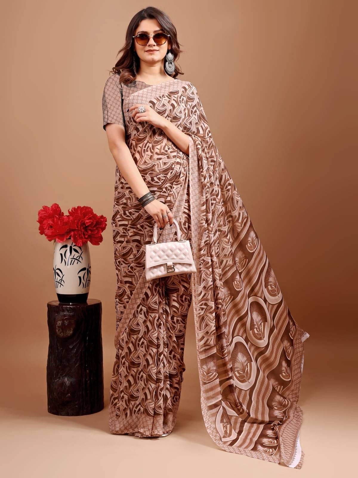 Vibhagyaa Chiffon Printed Saree With Unstitched Blouse Piece ( Green ) Vibhagyaa Chiffon Printed Saree With Unstitched Blouse Piece ( Green )