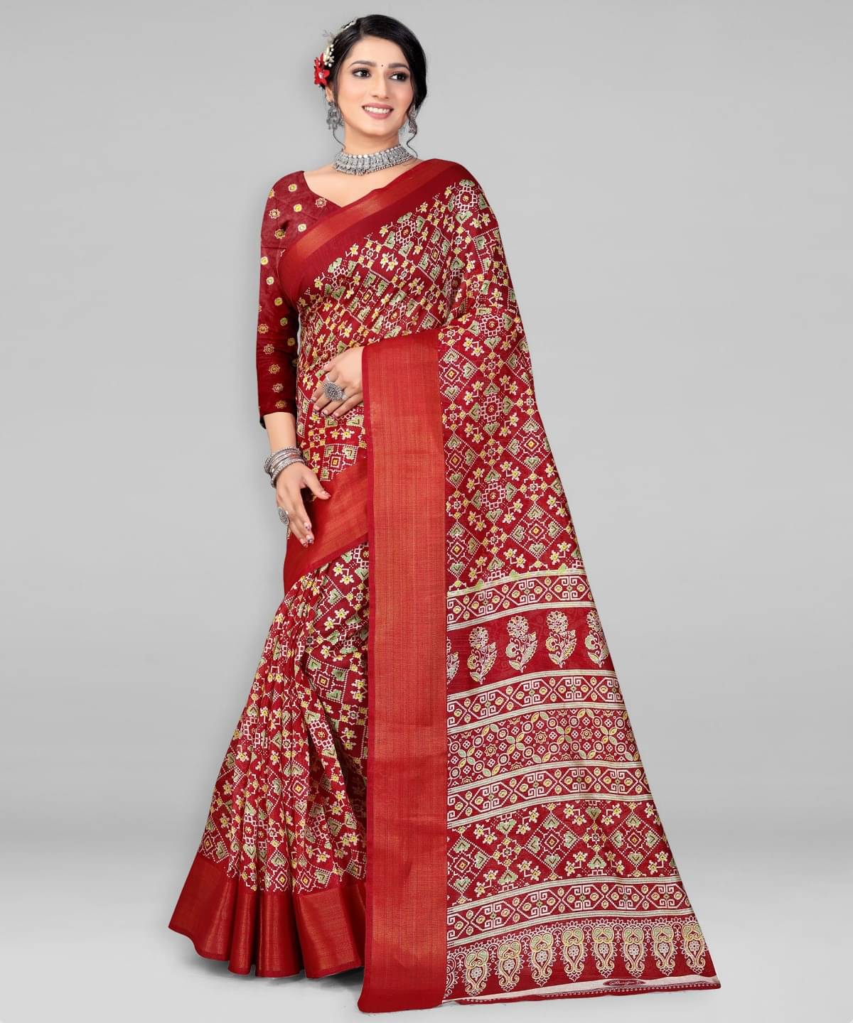 Vibhagyaa Cotton Blend Self Design Saree With Unstitched Blouse Piece ( Maroon ) Vibhagyaa Cotton Blend Self Design Saree With Unstitched Blouse Piece ( Maroon )