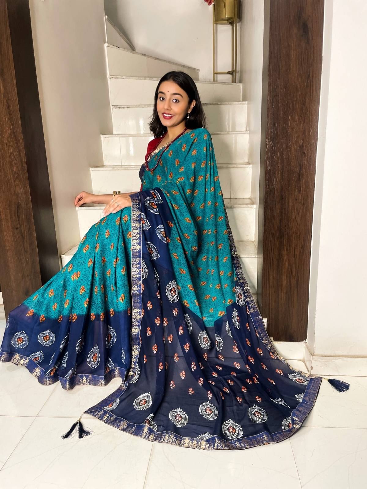 Vibhagyaa Georgette Embroidered Saree With Unstitched Blouse Piece ( Blue ) Vibhagyaa Georgette Embroidered Saree With Unstitched Blouse Piece ( Blue )