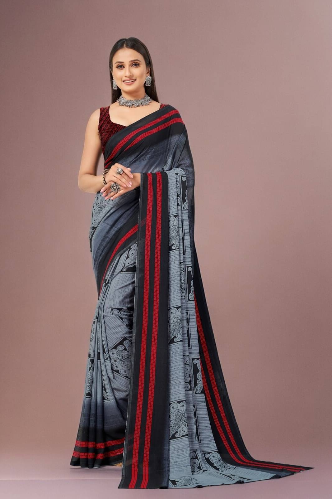 Vibhagyaa Georgette Printed Saree With Unstitched Blouse Piece ( Grey ) Vibhagyaa Georgette Printed Saree With Unstitched Blouse Piece ( Grey )
