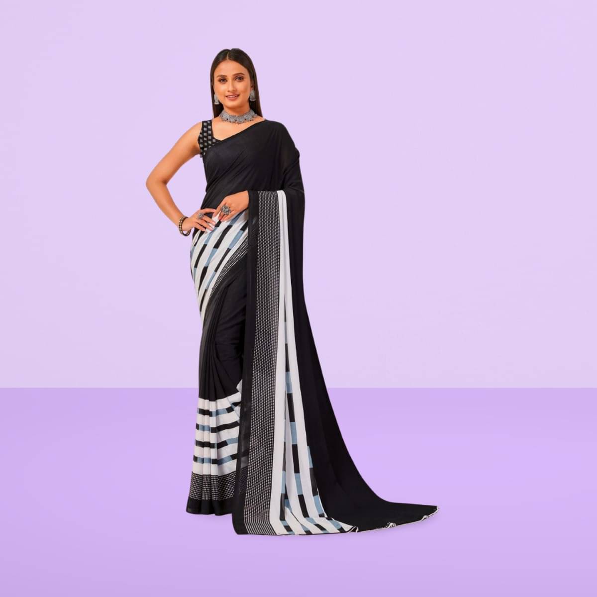 Vibhagyaa Georgette Printed Saree With Unstitched Blouse Piece ( Black ) Vibhagyaa Georgette Printed Saree With Unstitched Blouse Piece ( Black )