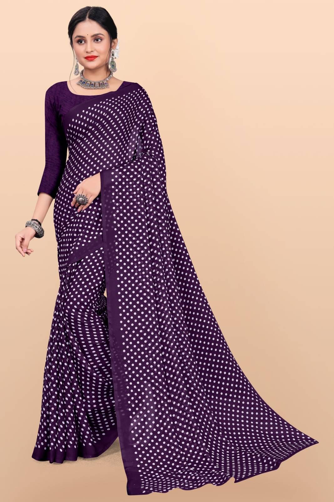 Vibhagyaa Georgette Printed Saree With Unstitched Blouse Piece ( Purple ) Vibhagyaa Georgette Printed Saree With Unstitched Blouse Piece ( Purple )