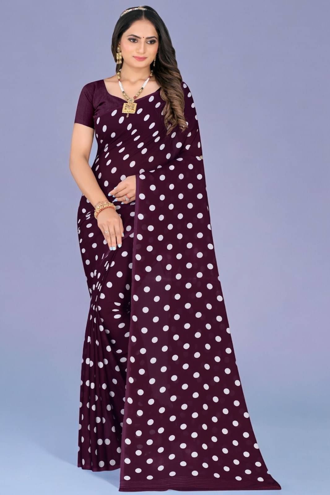 Vibhagyaa Georgette Printed Saree With Unstitched Blouse Piece ( Purple ) Vibhagyaa Georgette Printed Saree With Unstitched Blouse Piece ( Purple )