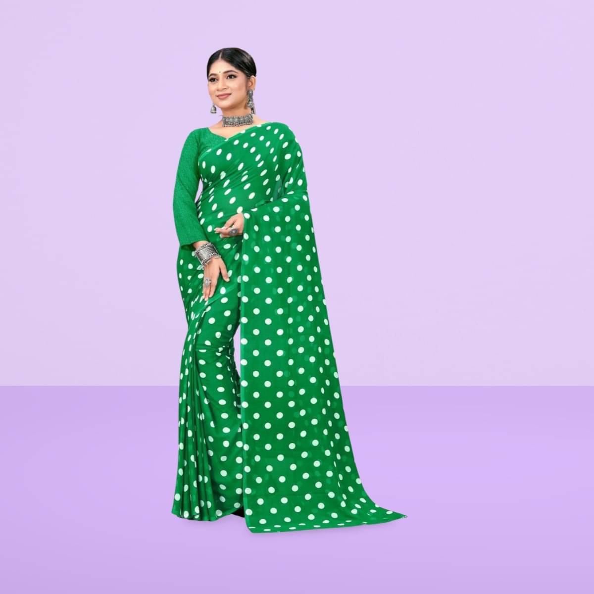 Vibhagyaa Georgette Printed Saree With Unstitched Blouse Piece ( Green ) Vibhagyaa Georgette Printed Saree With Unstitched Blouse Piece ( Green )