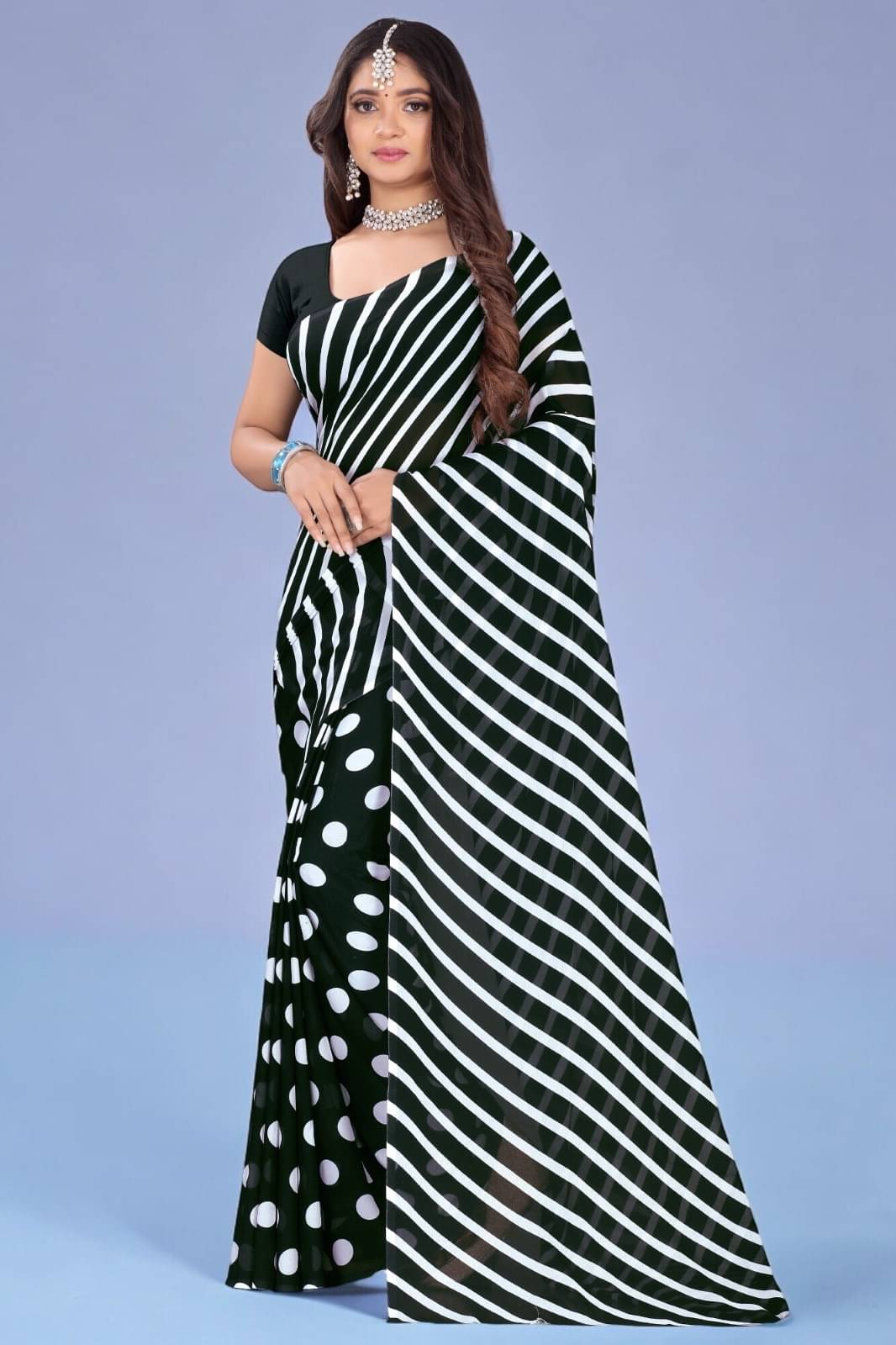     			Vibhagyaa Georgette Printed Saree With Unstitched Blouse Piece ( Black )