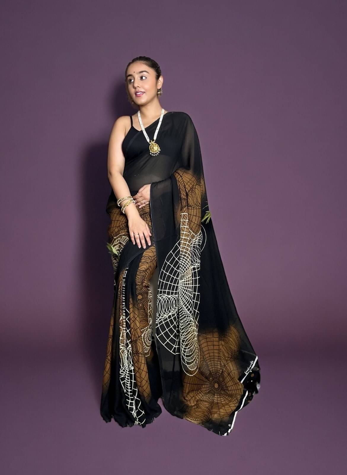     			Vibhagyaa Georgette Printed Saree With Unstitched Blouse Piece ( Multicolor )
