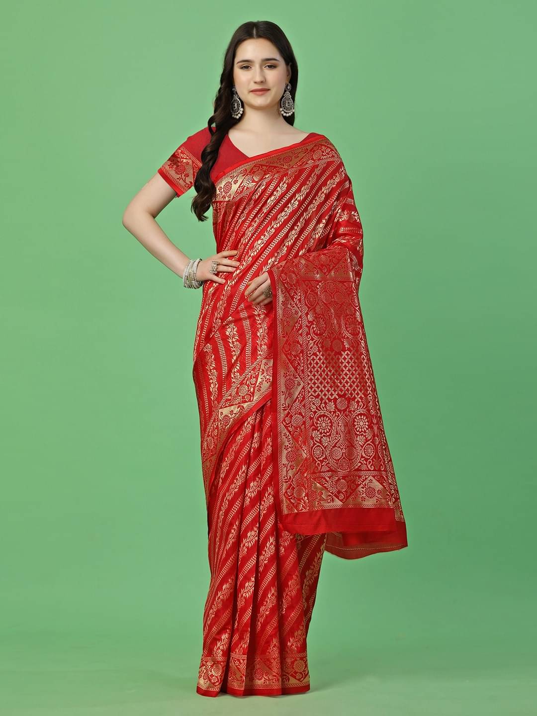     			Vibhagyaa Silk Self Design Saree With Unstitched Blouse Piece ( Red )