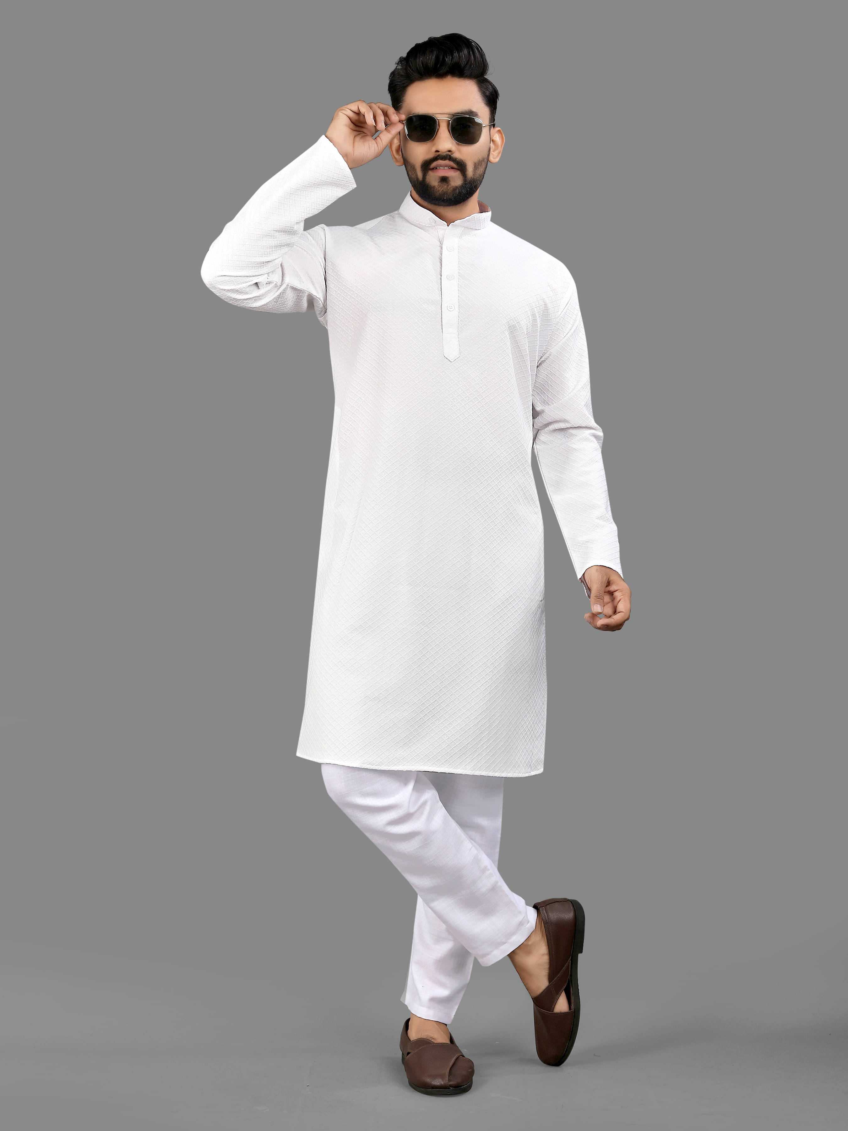 allan peter White Cotton Blend Men's Regular Kurta ( Pack of 1 ) allan peter White Cotton Blend Men's Regular Kurta ( Pack of 1 )