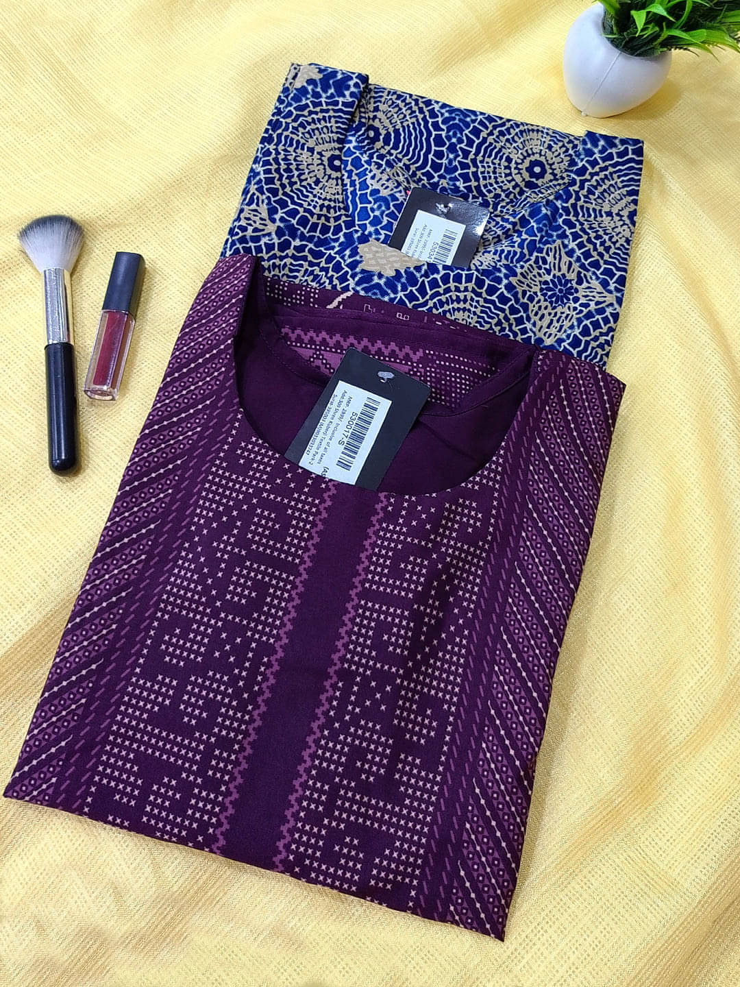     			1 Stop Fashion Pack of 2 Crepe Printed Straight Women's Kurti - ( Multicolor2 )