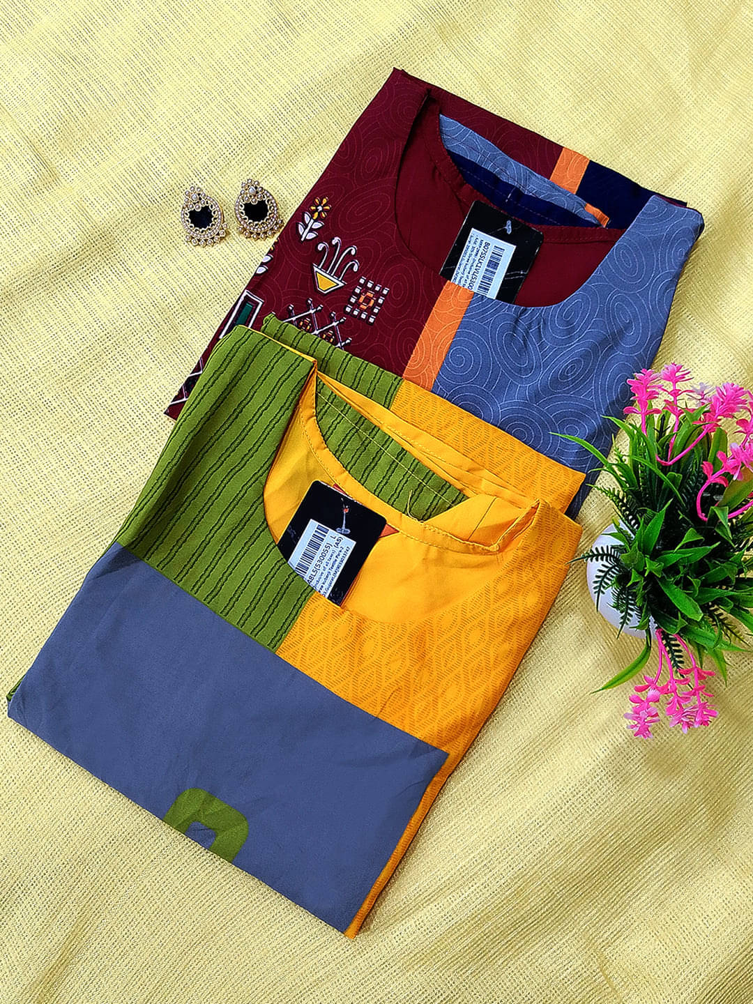     			1 Stop Fashion Pack of 2 Crepe Printed Straight Women's Kurti - ( Multicolor )