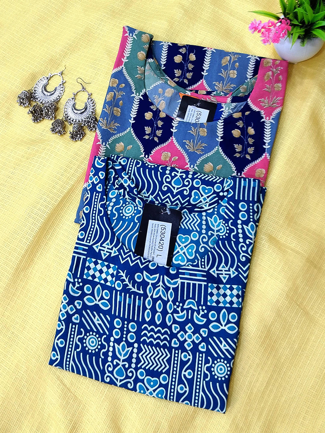 Ethnicbasket Pack of 2 Crepe Printed Straight Women's Kurti - ( Multicolor2 ) Ethnicbasket Pack of 2 Crepe Printed Straight Women's Kurti - ( Multicolor2 )