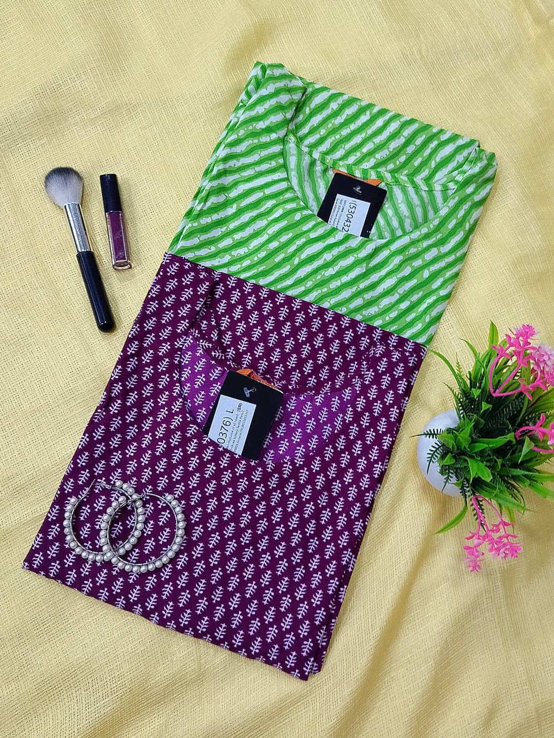     			1 Stop Fashion Pack of 2 Crepe Printed Straight Women's Kurti - ( Multicolor )