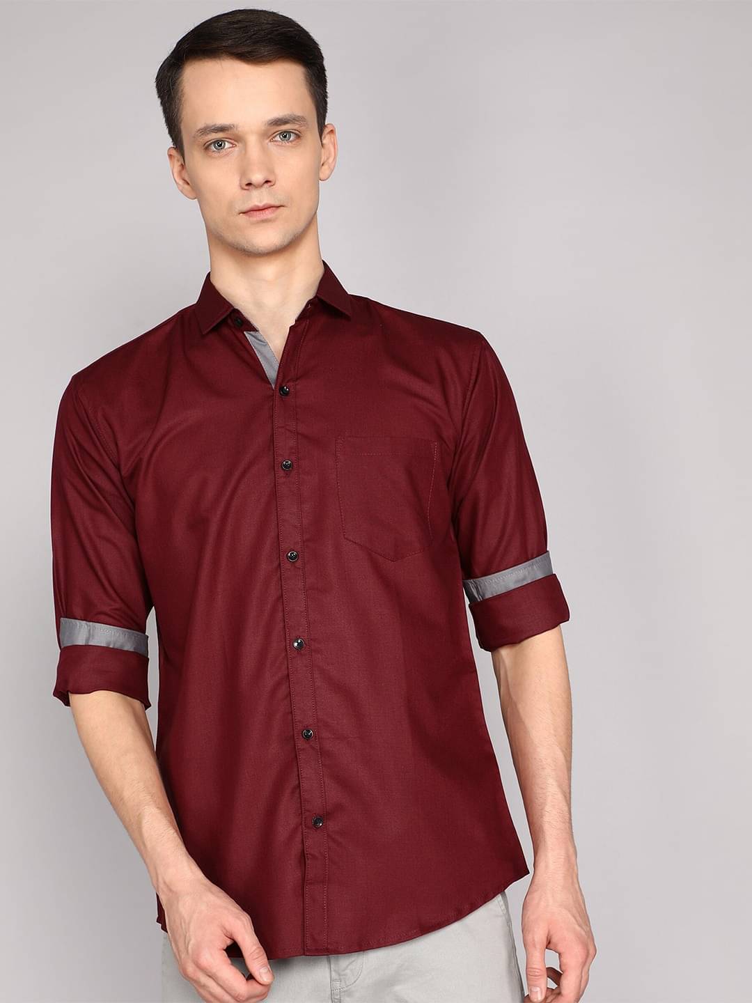 VERTUSY Cotton Blend Regular Fit Solids Full Sleeves Men's Casual Shirt - Maroon ( Pack of 1 ) VERTUSY Cotton Blend Regular Fit Solids Full Sleeves Men's Casual Shirt - Maroon ( Pack of 1 )