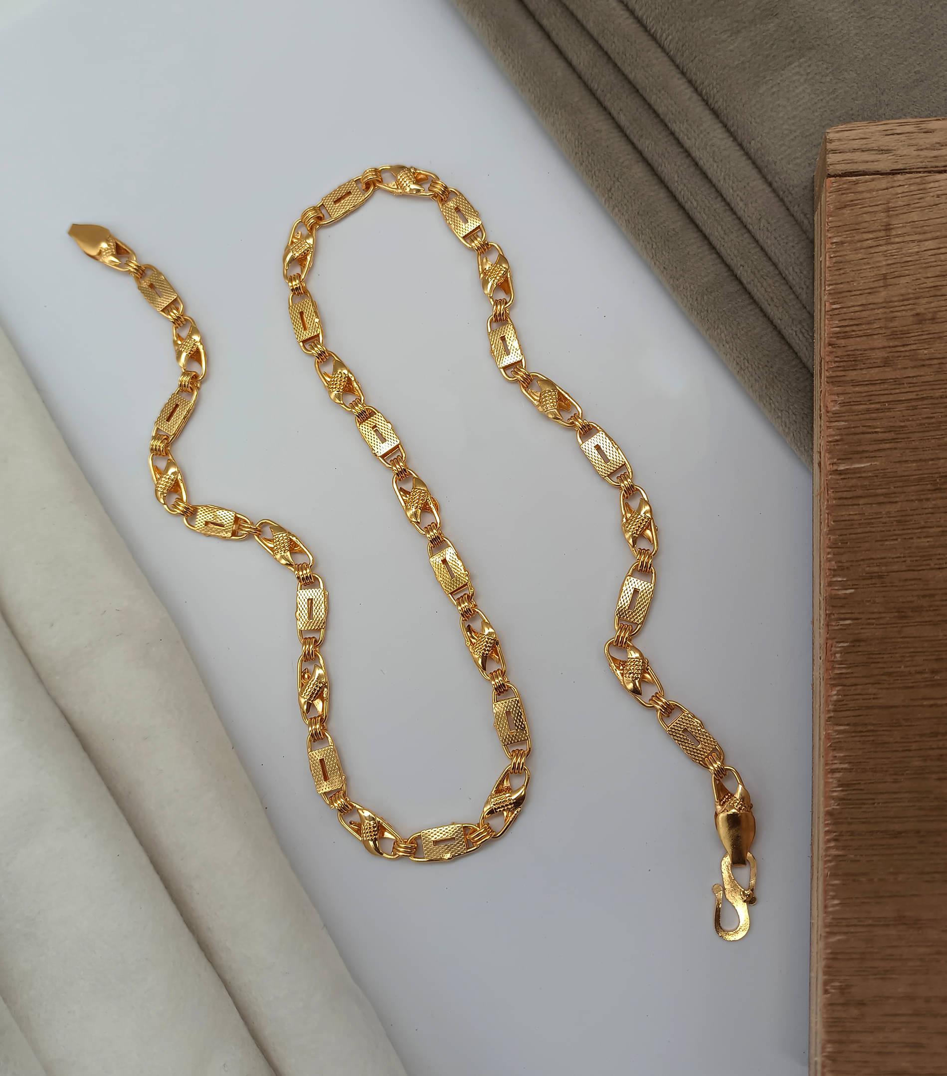     			shankhraj mall Gold Plated Chain ( Set of 1 )