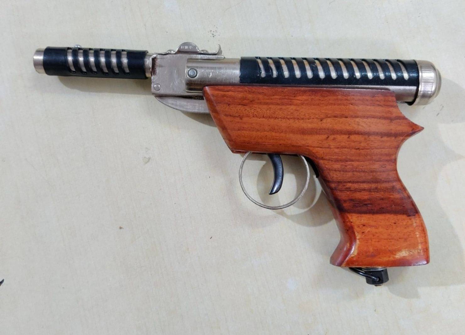 07 Thunder Air Gun Air Pistol Metal Wooden Strip 200 Pellets Free 07 Thunder Air Gun Air Pistol Metal Wooden Strip 200 Pellets Free