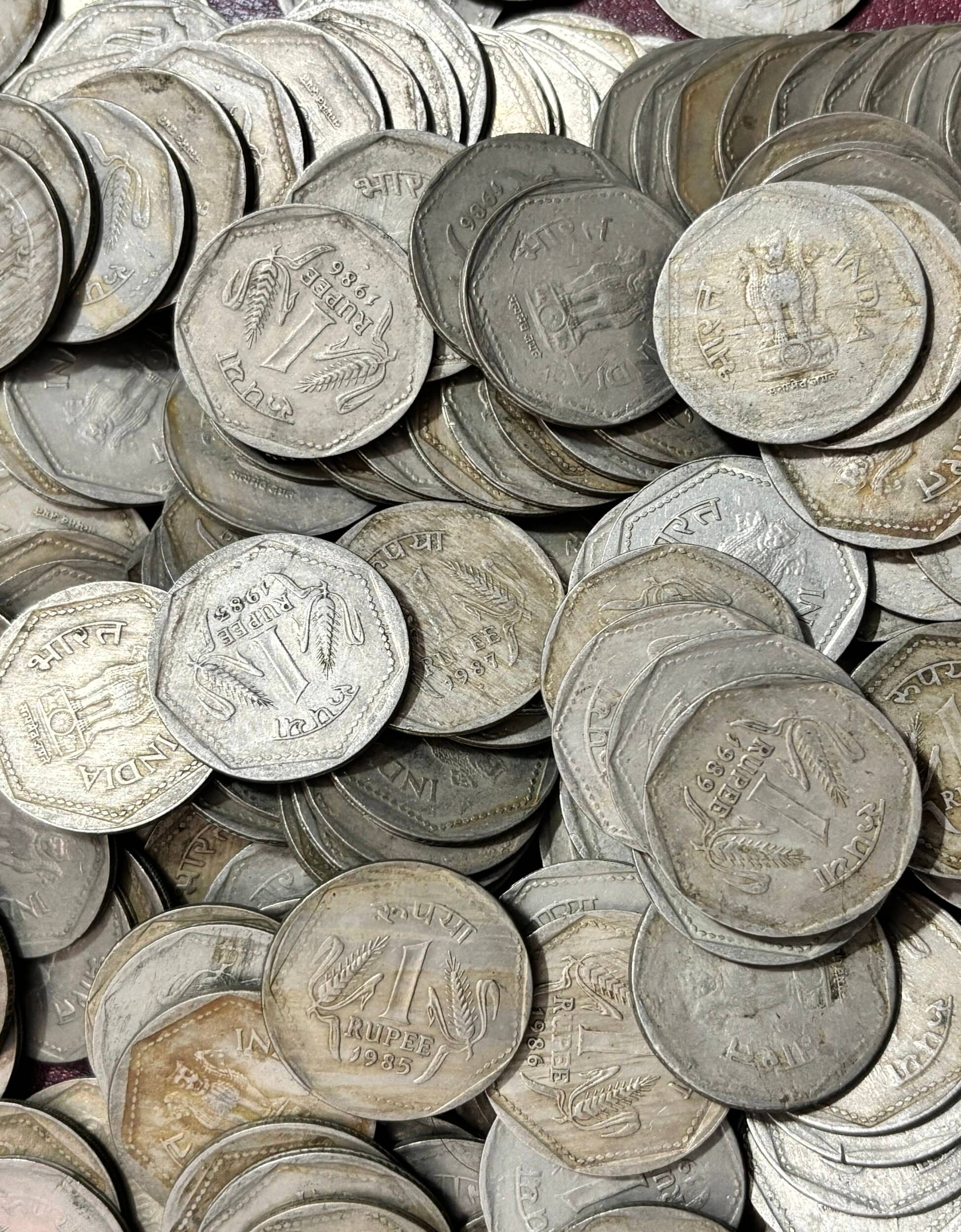     			1 Rs Used 20Pcs Lot Mix Years 6 Grams Each Coin