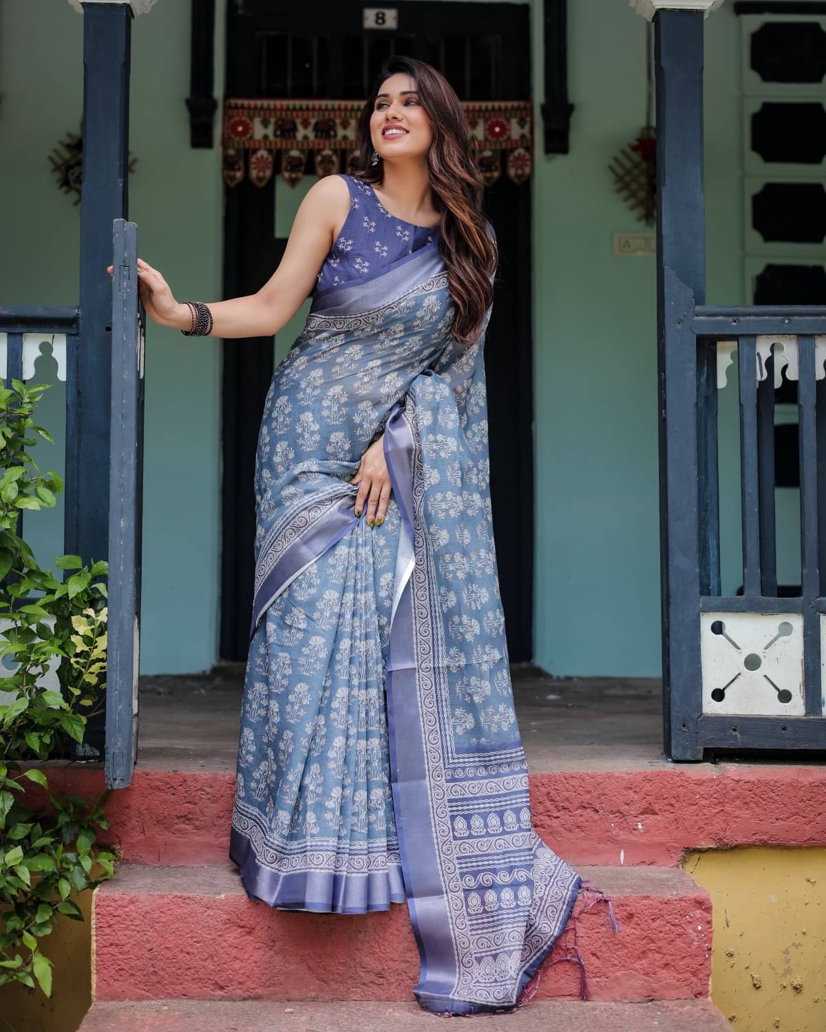 Almaari Fashion Linen Printed Saree With Unstitched Blouse Piece ( Multicolor ) Almaari Fashion Linen Printed Saree With Unstitched Blouse Piece ( Multicolor )
