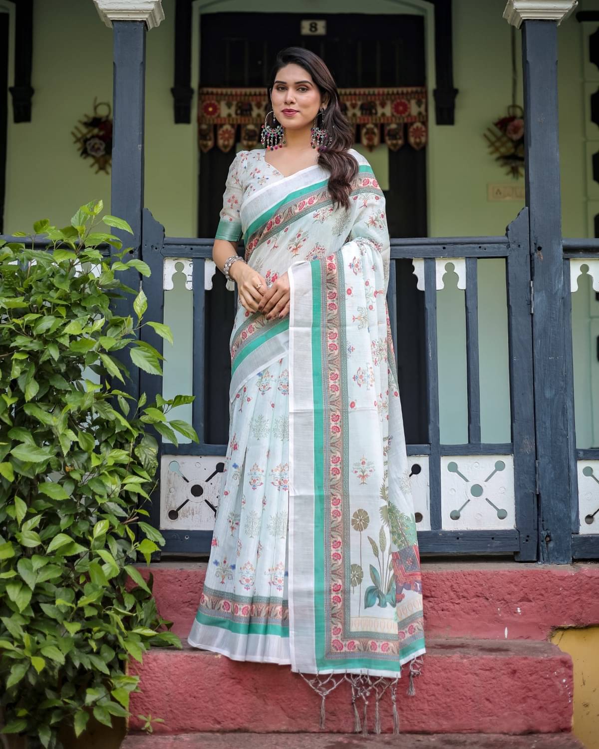 Almaari Fashion Linen Printed Saree With Unstitched Blouse Piece ( Multicolor ) Almaari Fashion Linen Printed Saree With Unstitched Blouse Piece ( Multicolor )
