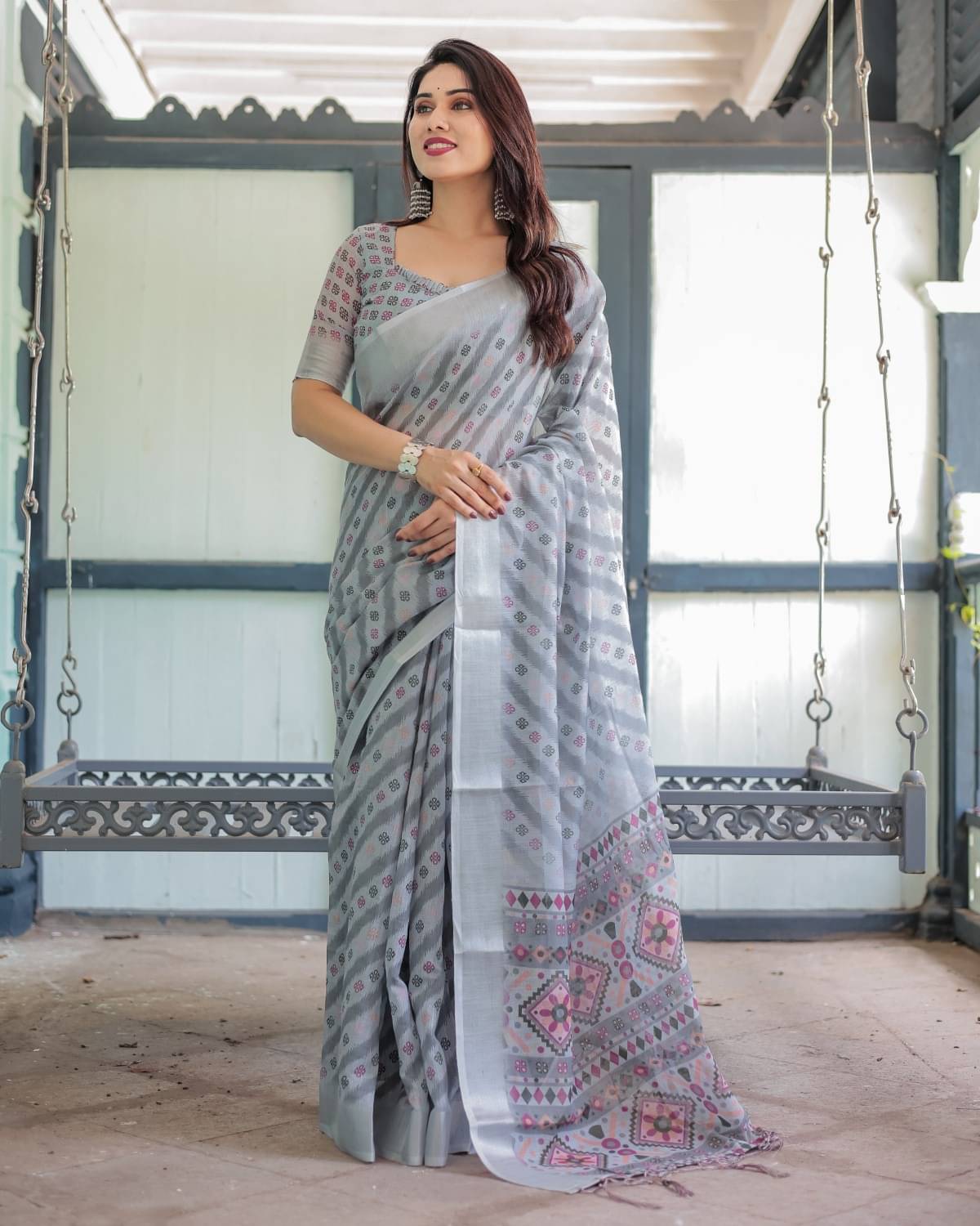 Almaari Fashion Linen Printed Saree With Unstitched Blouse Piece ( Multicolor ) Almaari Fashion Linen Printed Saree With Unstitched Blouse Piece ( Multicolor )