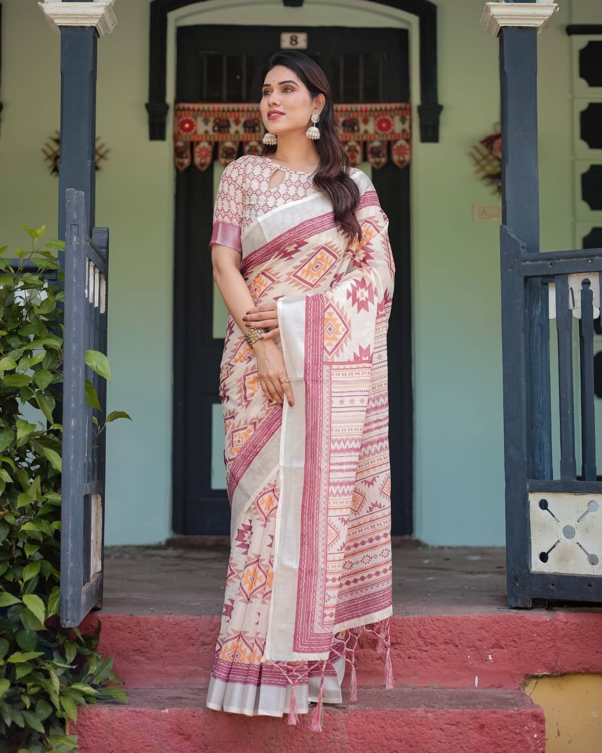 Almaari Fashion Linen Printed Saree With Unstitched Blouse Piece ( Multicolor ) Almaari Fashion Linen Printed Saree With Unstitched Blouse Piece ( Multicolor )