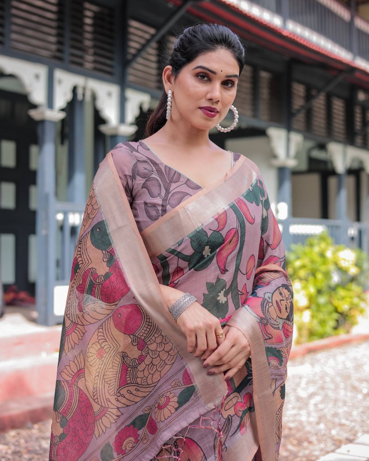 Almaari Fashion Linen Printed Saree With Unstitched Blouse Piece ( Multicolor ) Almaari Fashion Linen Printed Saree With Unstitched Blouse Piece ( Multicolor )