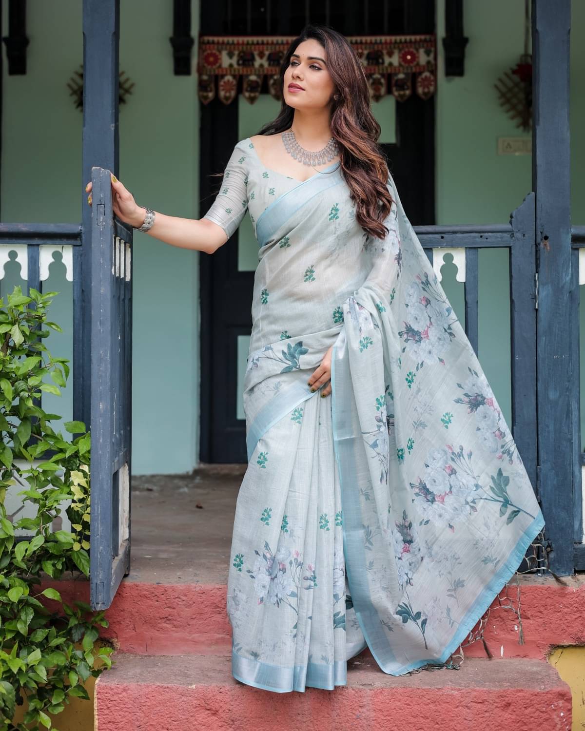    			Almaari Fashion Linen Printed Saree With Unstitched Blouse Piece ( Multicolor )