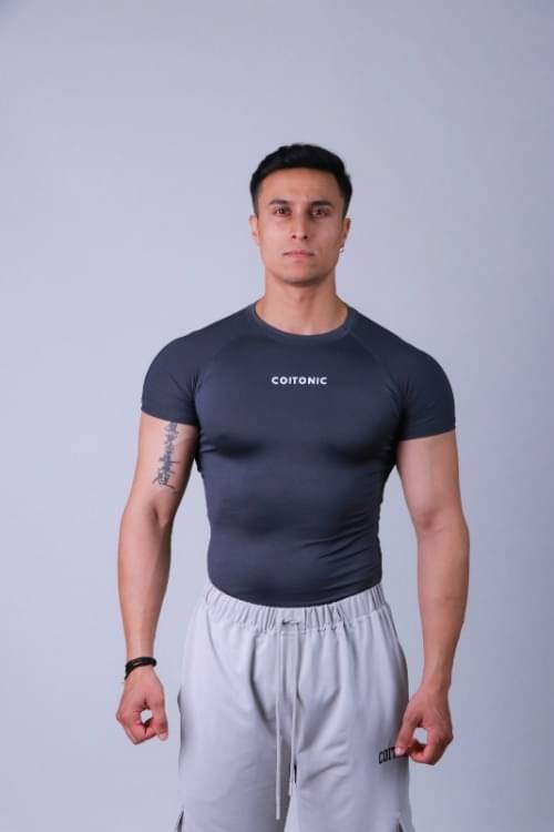     			Coitonic Grey Polyester Slim Fit Men's Compression T-Shirt ( Pack of 1 )