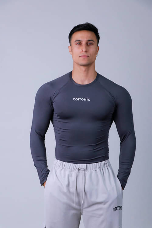 Coitonic Grey Polyester Slim Fit Men's Compression T-Shirt ( Pack of 1 )     			Coitonic Grey Polyester Slim Fit Men's Compression T-Shirt ( Pack of 1 )