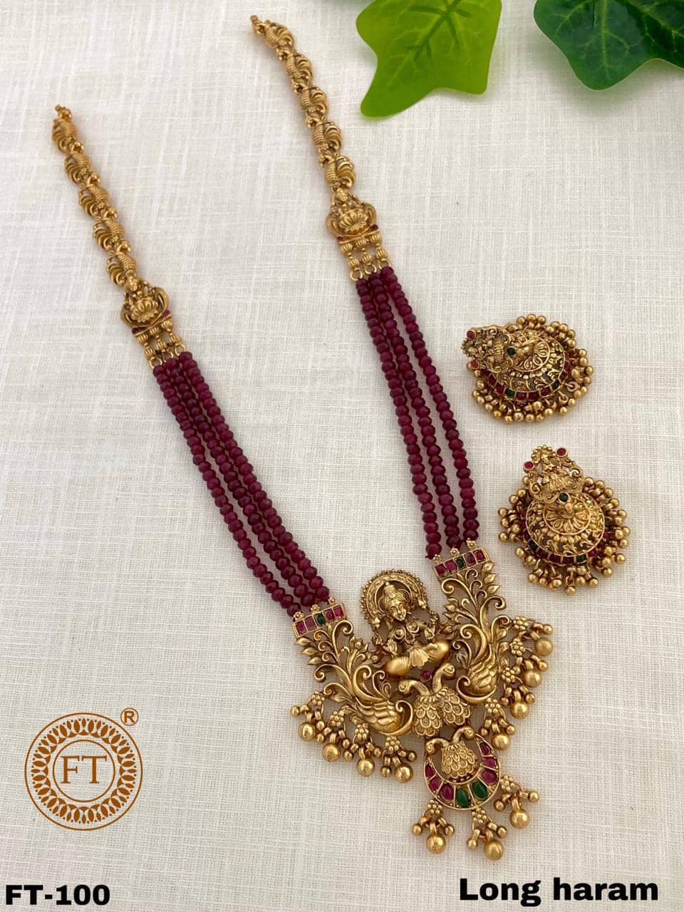 KEYMAX Golden Alloy Necklace Set ( Pack of 1 )