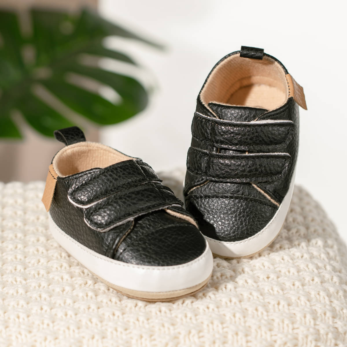     			Neska Moda - Black Booties For Baby Boy & Baby Girl 6-12 Months ( Pack of 1 )