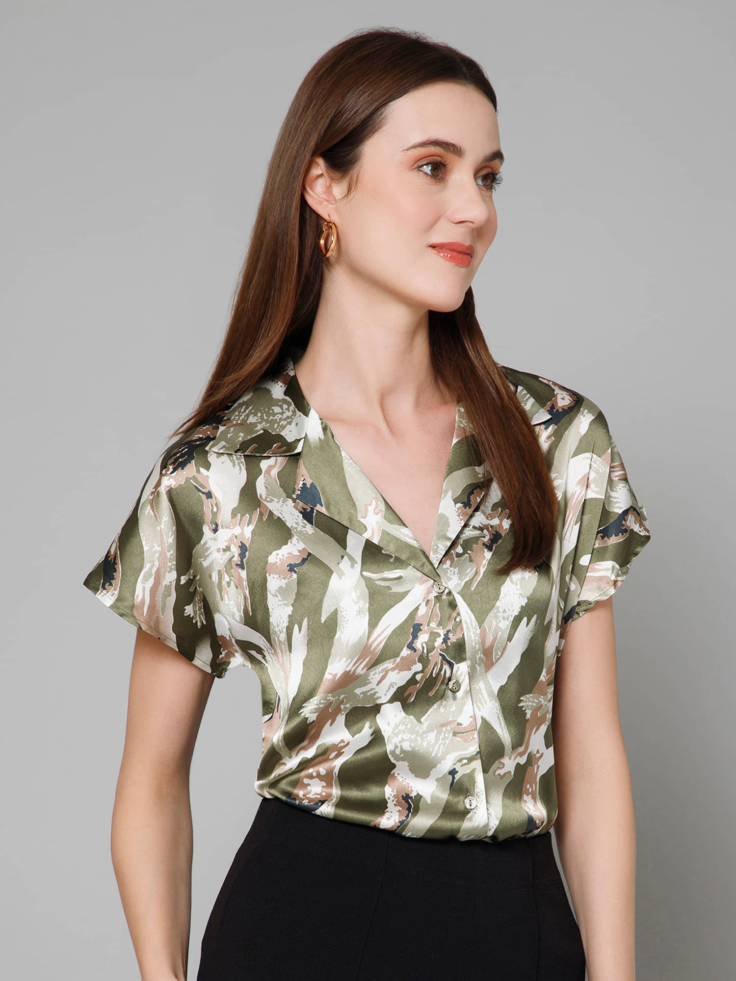     			Purys Women Printed Satin Shirt ( Green )