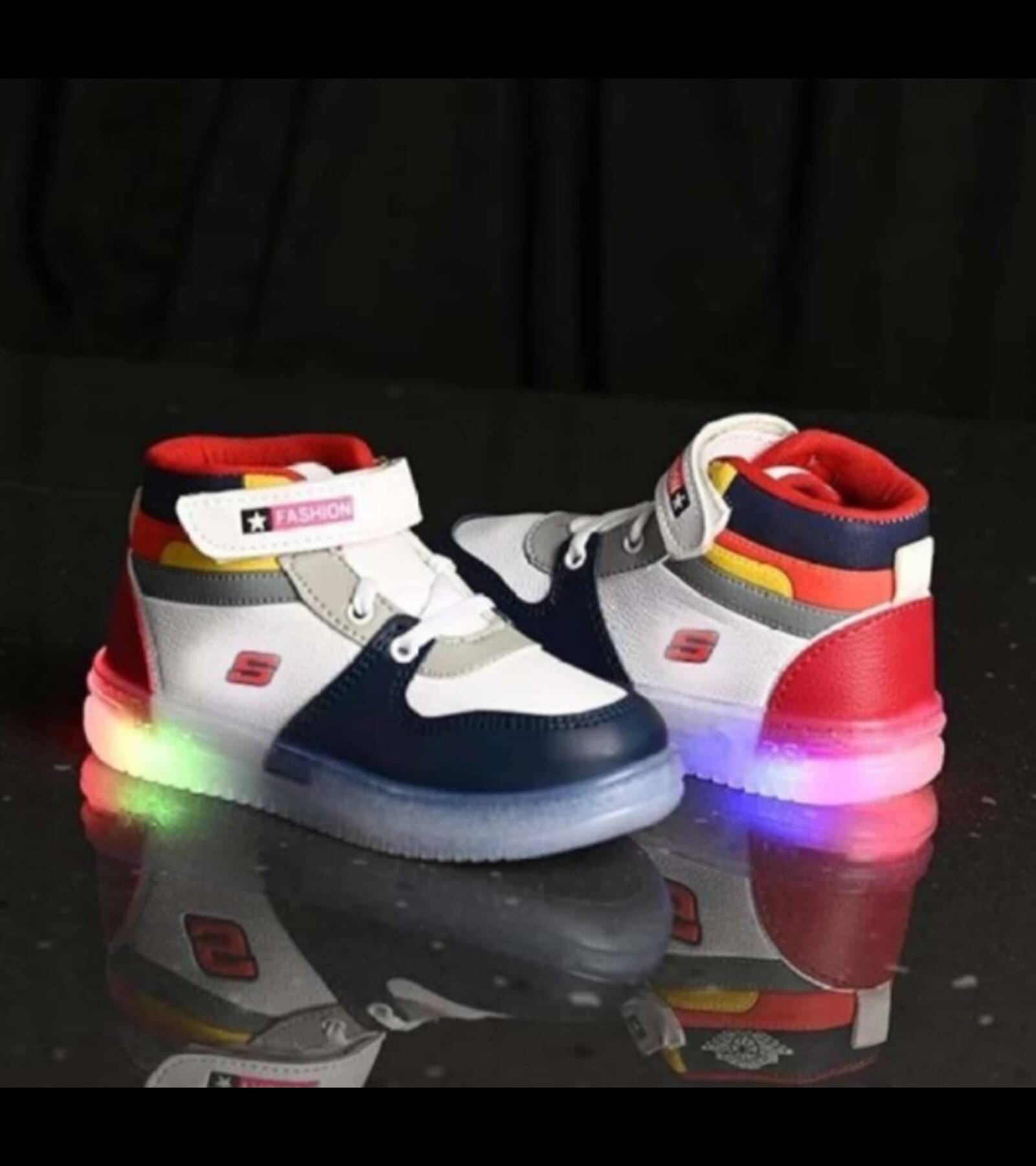     			Seafoot - Multicoloured Boy's LED Shoes ( 1 Pair )