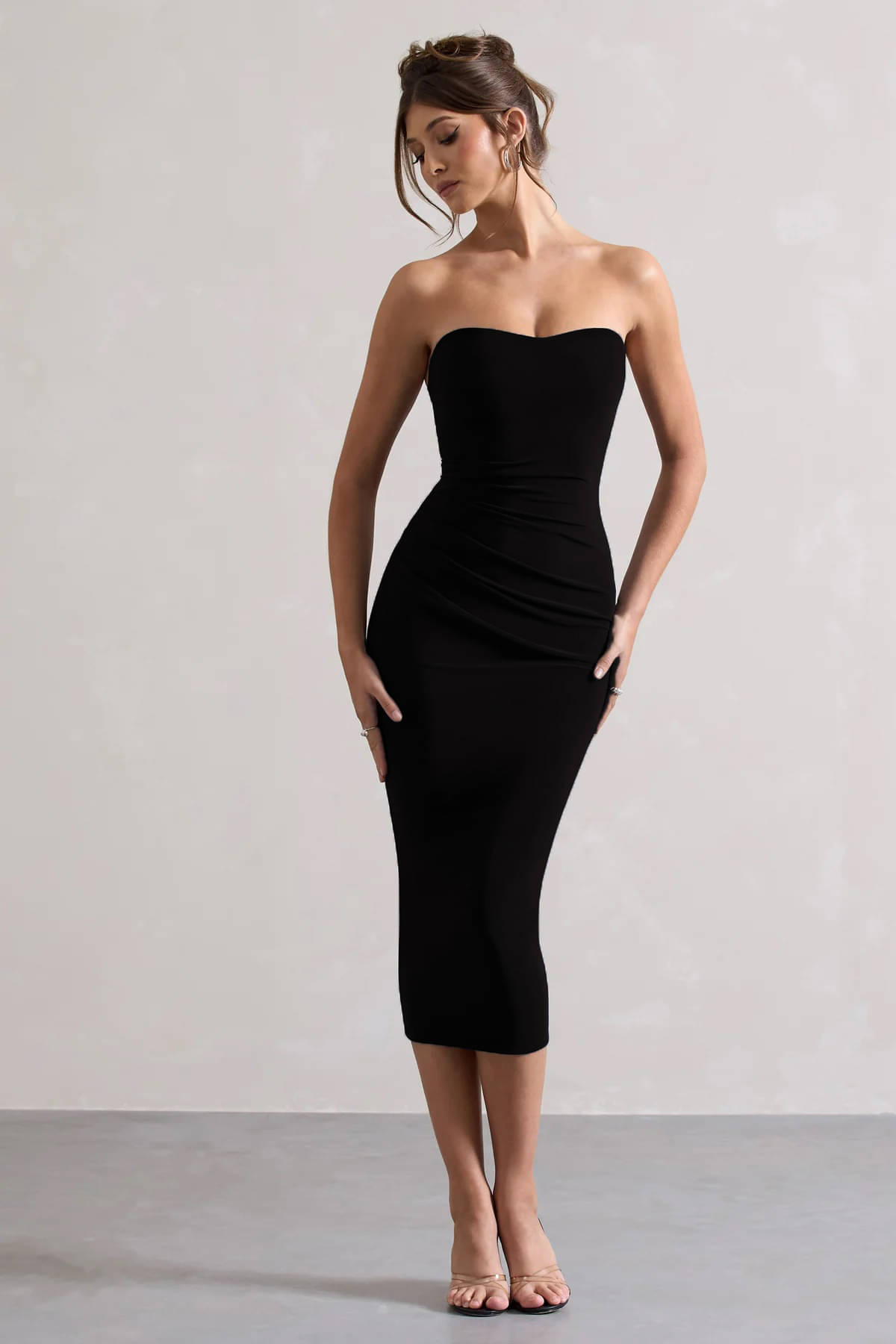 Traquila Women Lycra Solid Bodycon Dress ( Black ) Traquila Women Lycra Solid Bodycon Dress ( Black )