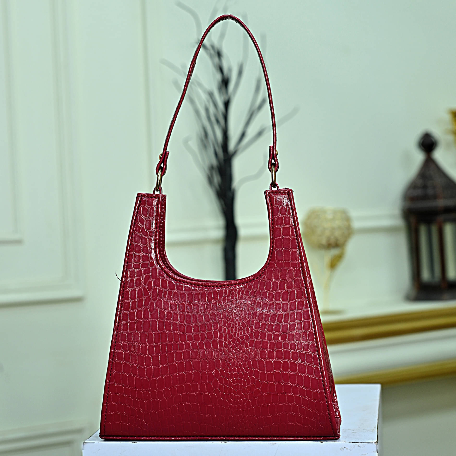     			Tyesco Shoulder Bag PU Set of 1 ( Red )