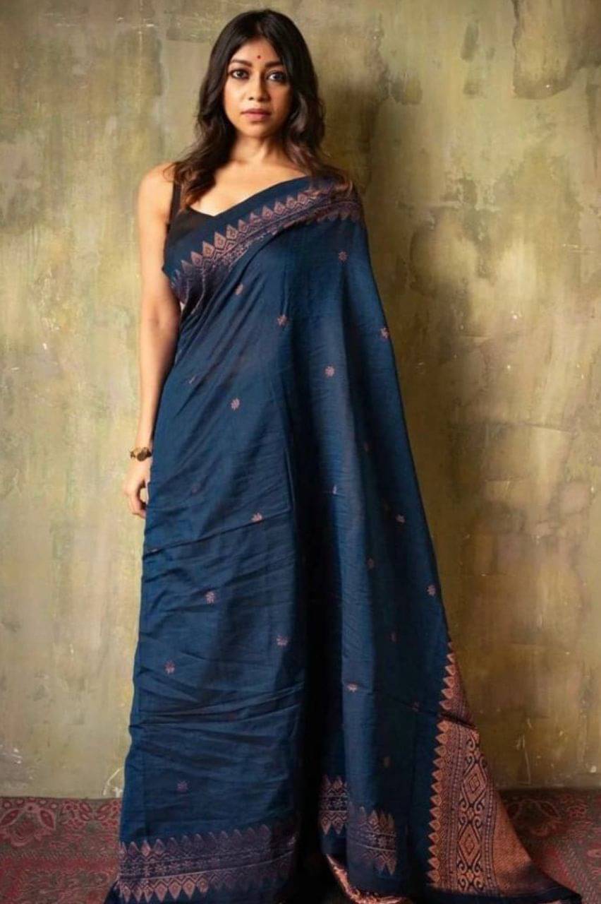 roop lavanya Kanjivaram Silk Embellished Saree With Unstitched Blouse Piece ( Blue )     			roop lavanya Kanjivaram Silk Embellished Saree With Unstitched Blouse Piece ( Blue )