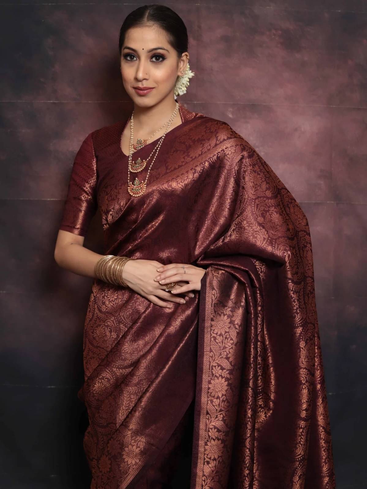     			roop lavanya Kanjivaram Silk Woven Saree With Unstitched Blouse Piece ( Brown )