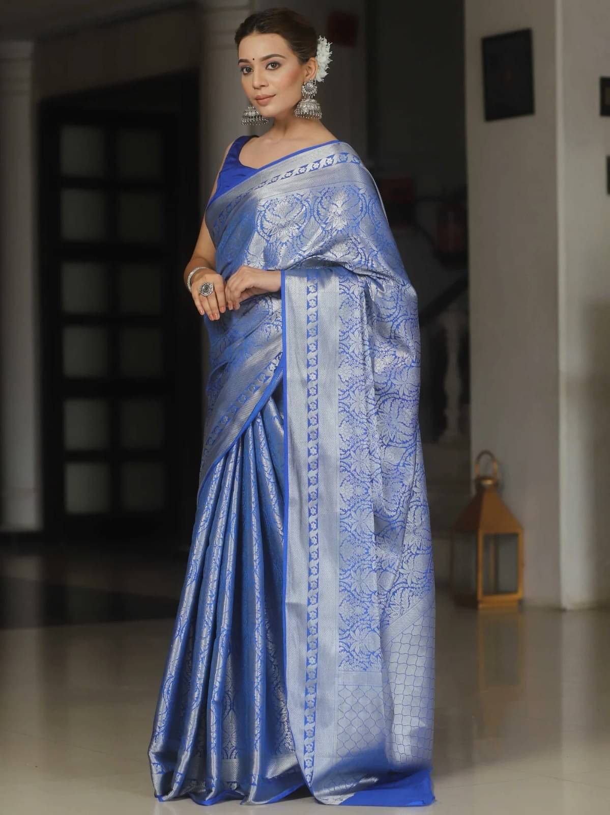     			roop lavanya Kanjivaram Silk Woven Saree With Unstitched Blouse Piece ( Blue )