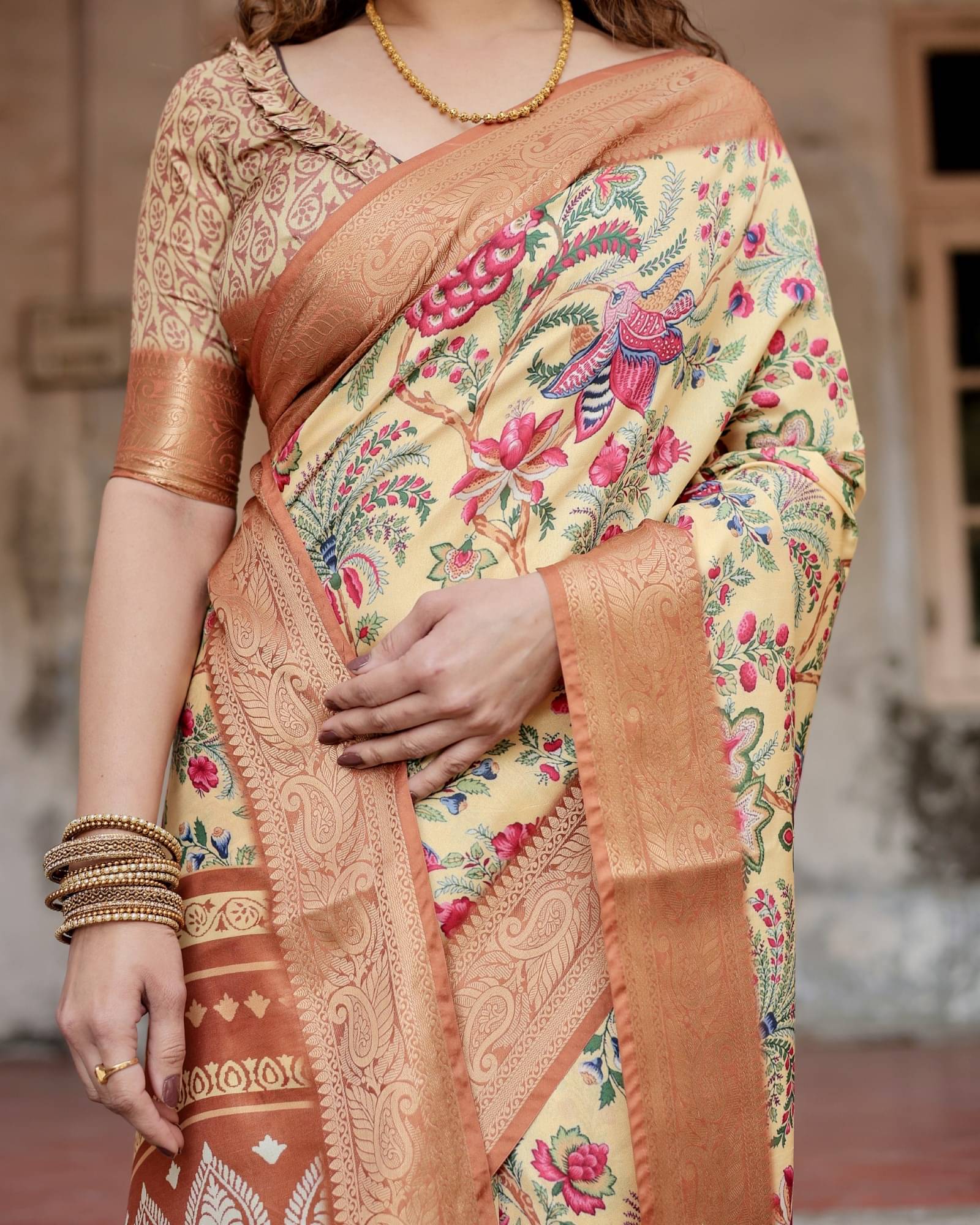     			Almaari Fashion Cotton Silk Printed Saree With Unstitched Blouse Piece ( Yellow )
