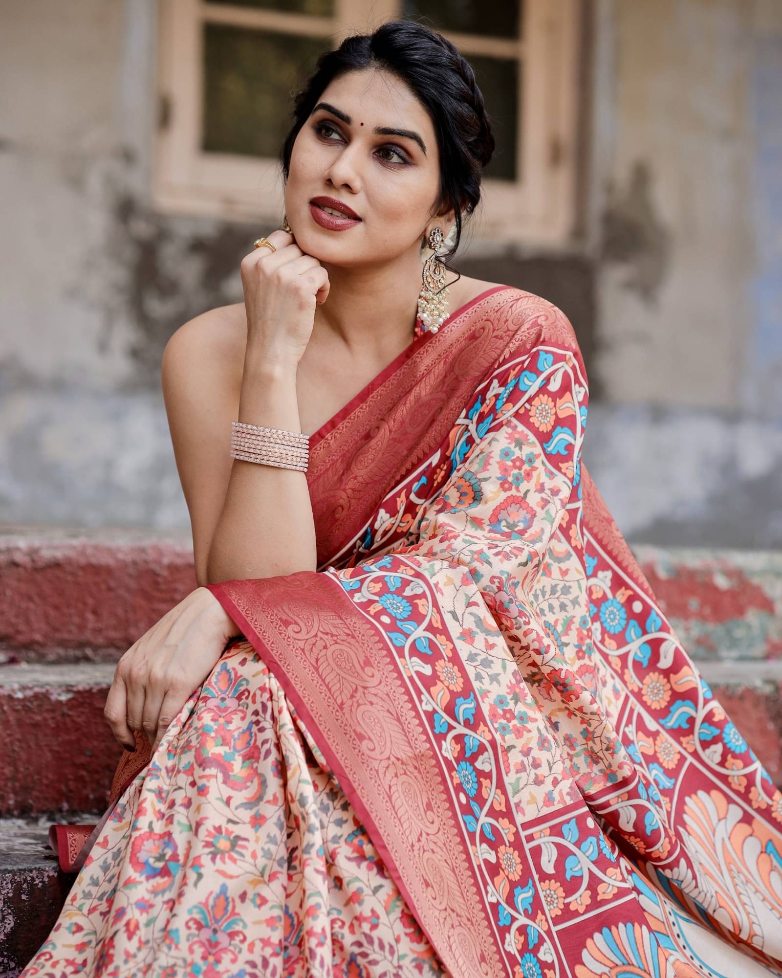Almaari Fashion Cotton Silk Printed Saree With Unstitched Blouse Piece ( Multicolor ) Almaari Fashion Cotton Silk Printed Saree With Unstitched Blouse Piece ( Multicolor )