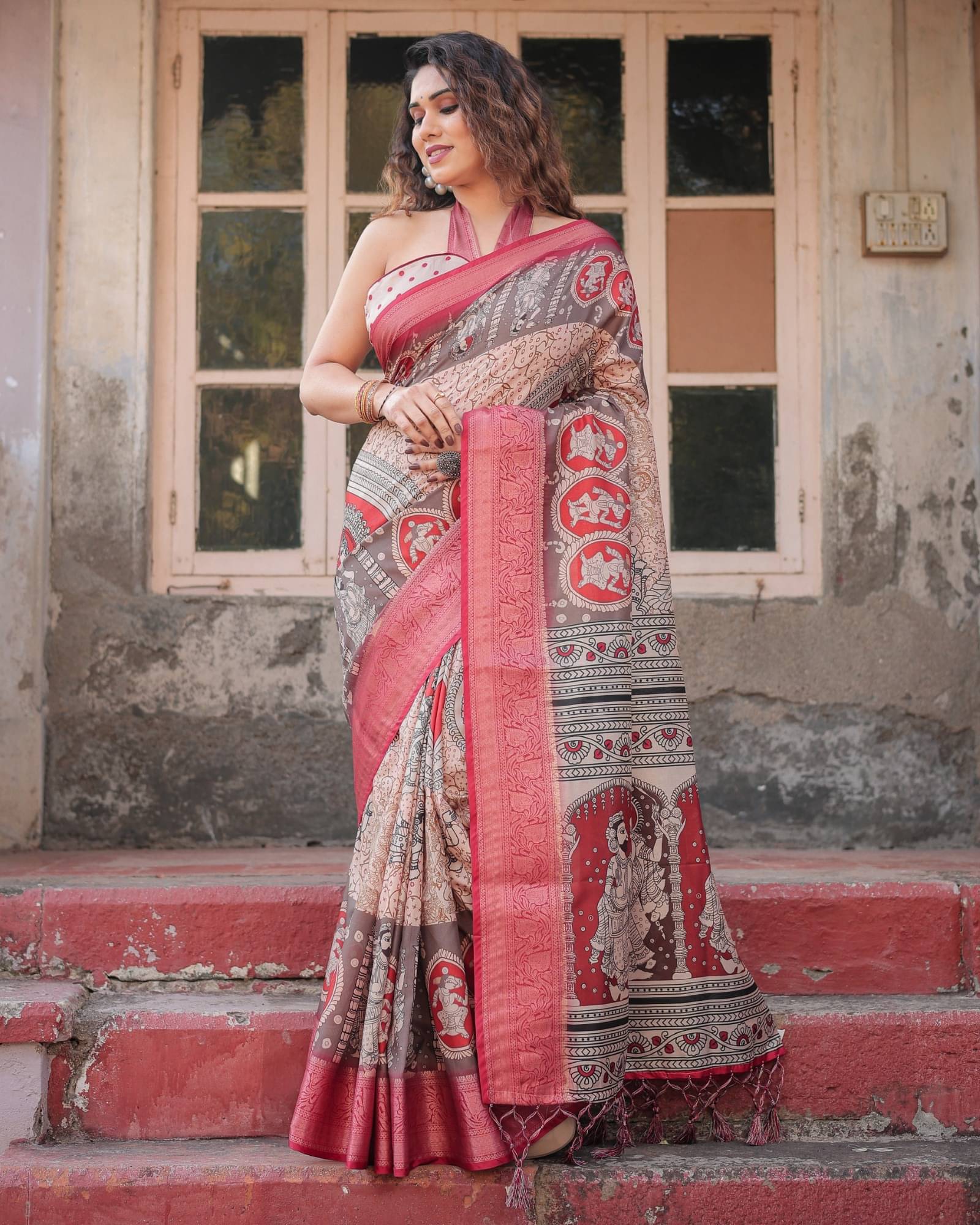Almaari Fashion Cotton Silk Printed Saree With Unstitched Blouse Piece ( Grey ) Almaari Fashion Cotton Silk Printed Saree With Unstitched Blouse Piece ( Grey )