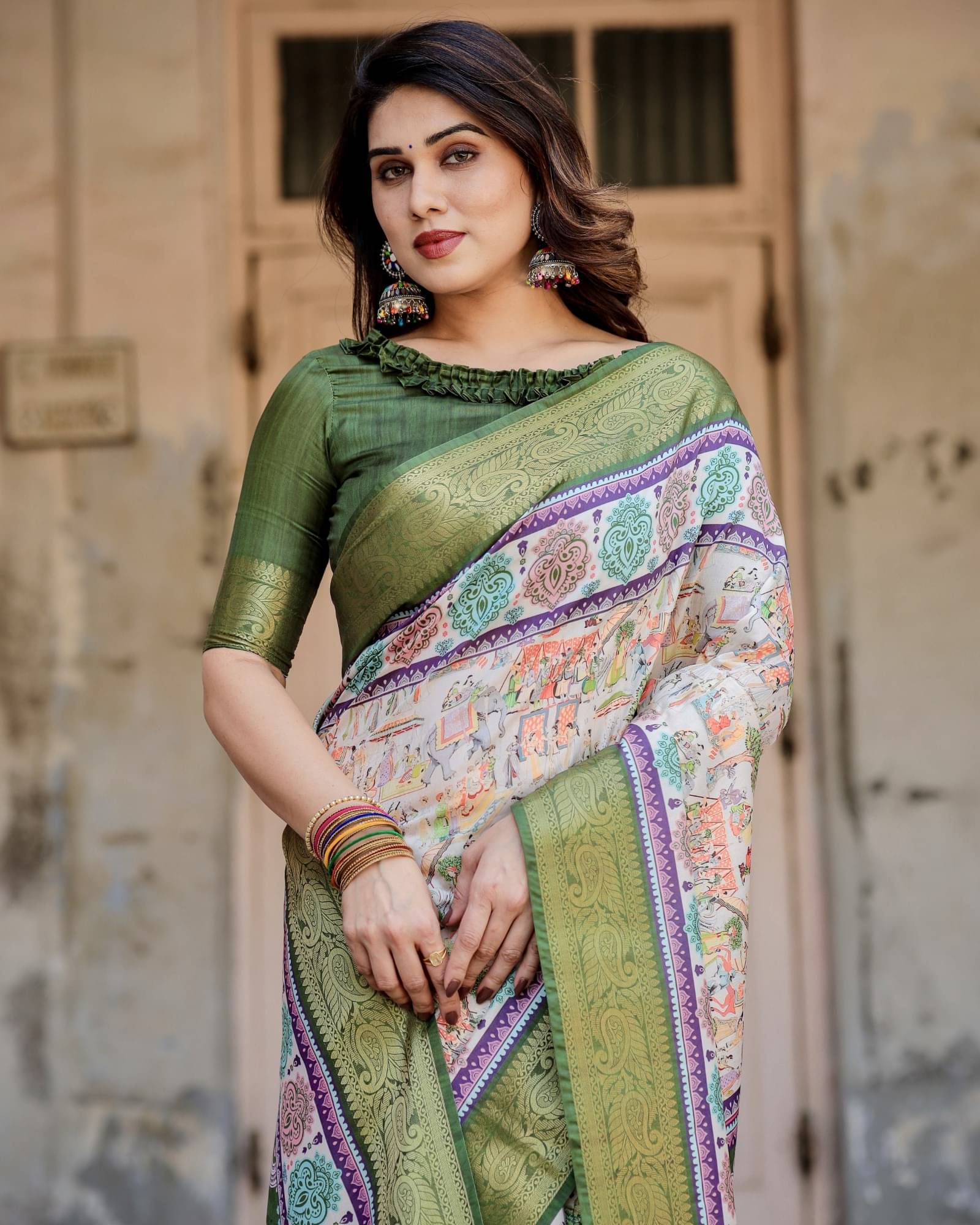 Almaari Fashion Cotton Silk Printed Saree With Unstitched Blouse Piece ( White )     			Almaari Fashion Cotton Silk Printed Saree With Unstitched Blouse Piece ( White )