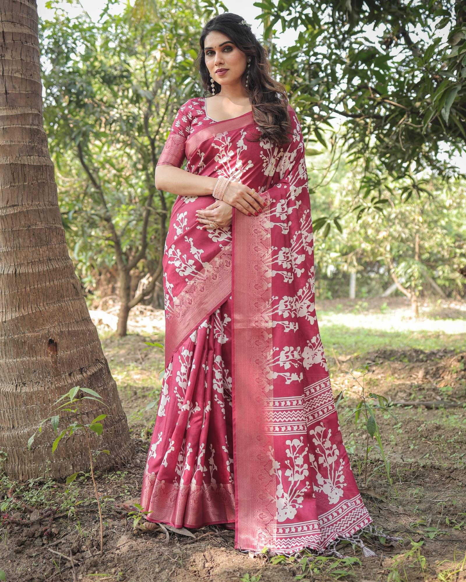 Almaari Fashion Cotton Silk Printed Saree With Unstitched Blouse Piece ( Purple ) Almaari Fashion Cotton Silk Printed Saree With Unstitched Blouse Piece ( Purple )