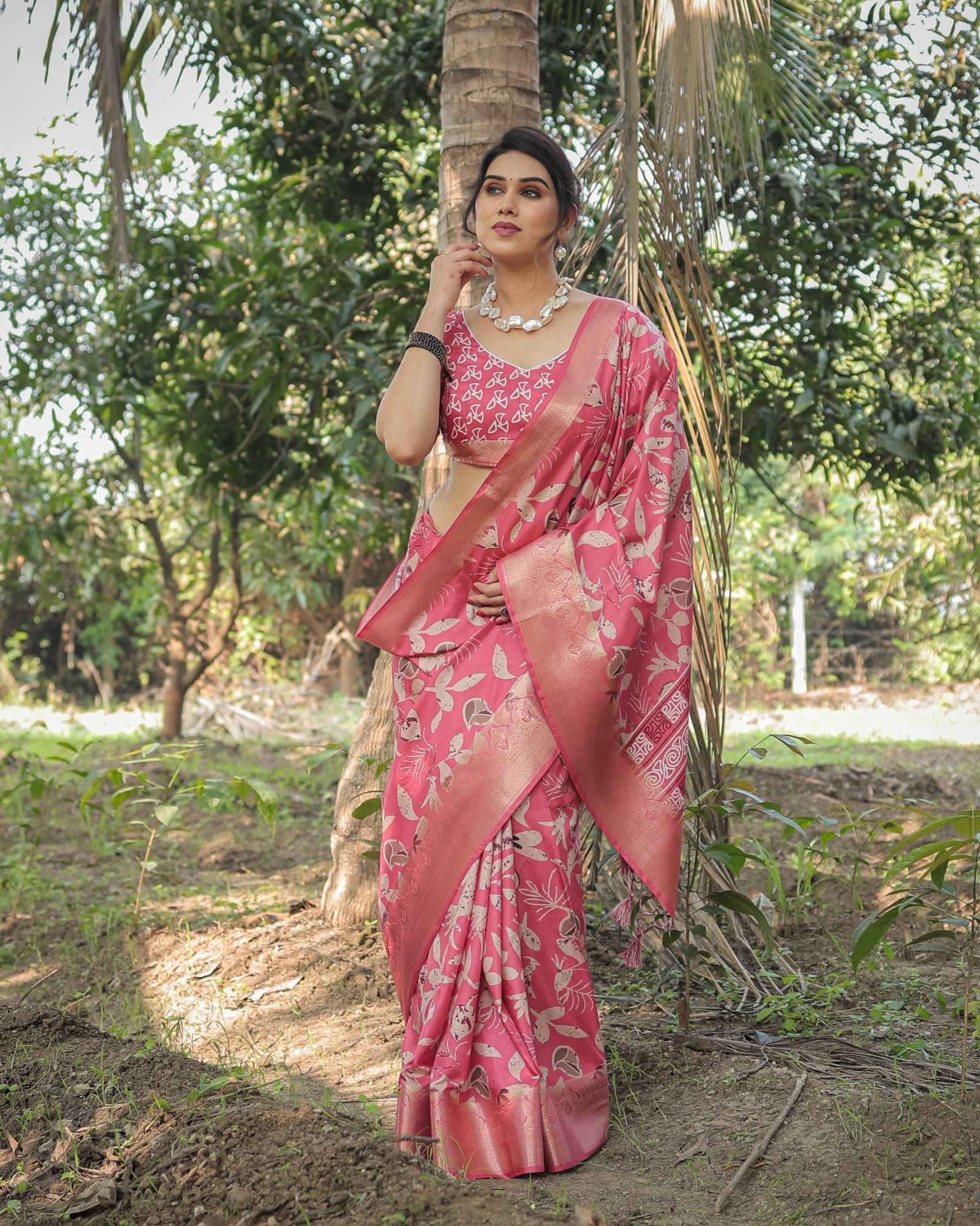     			Almaari Fashion Cotton Silk Printed Saree With Unstitched Blouse Piece ( Pink )