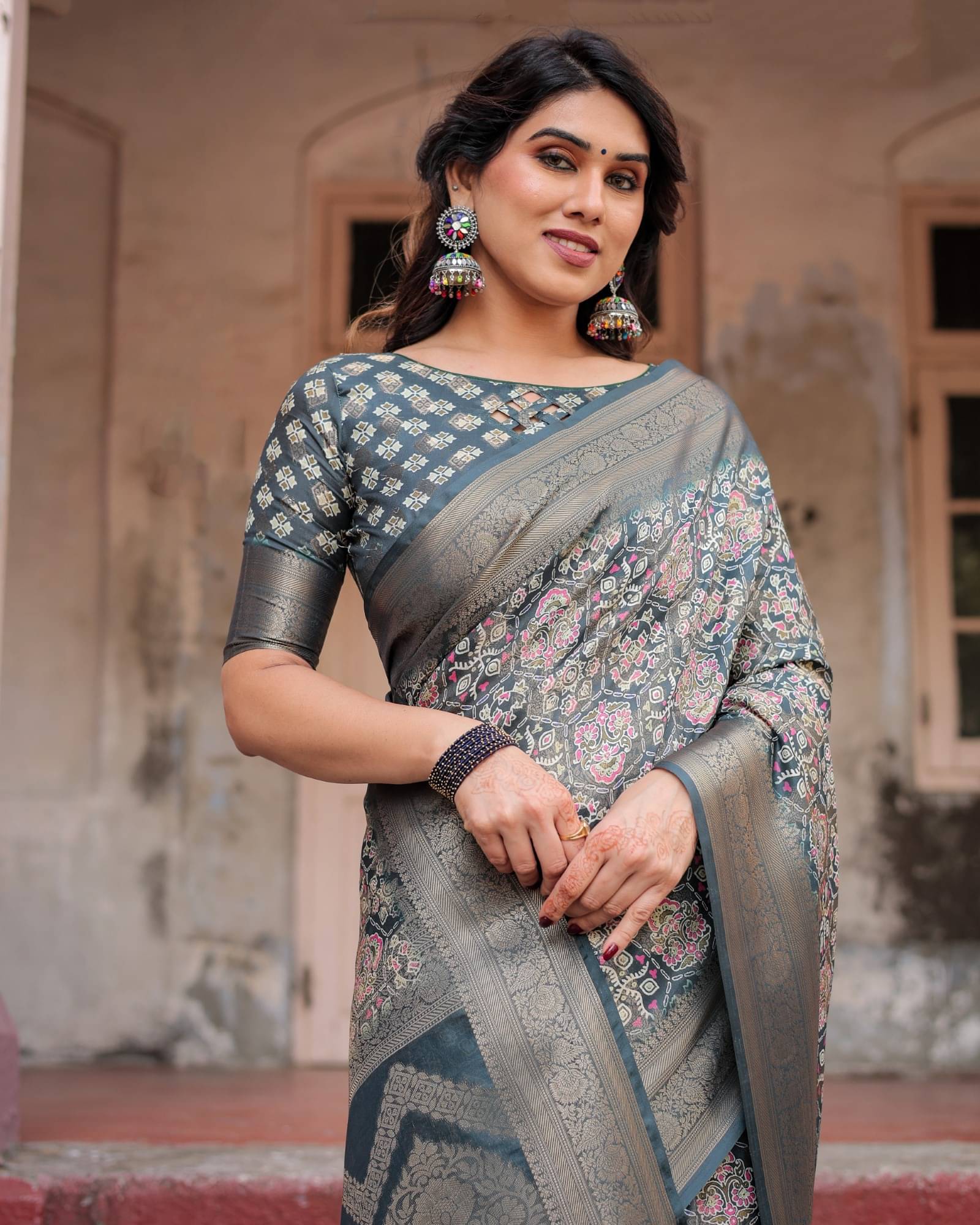     			Almaari Fashion Cotton Silk Printed Saree With Unstitched Blouse Piece ( Grey )