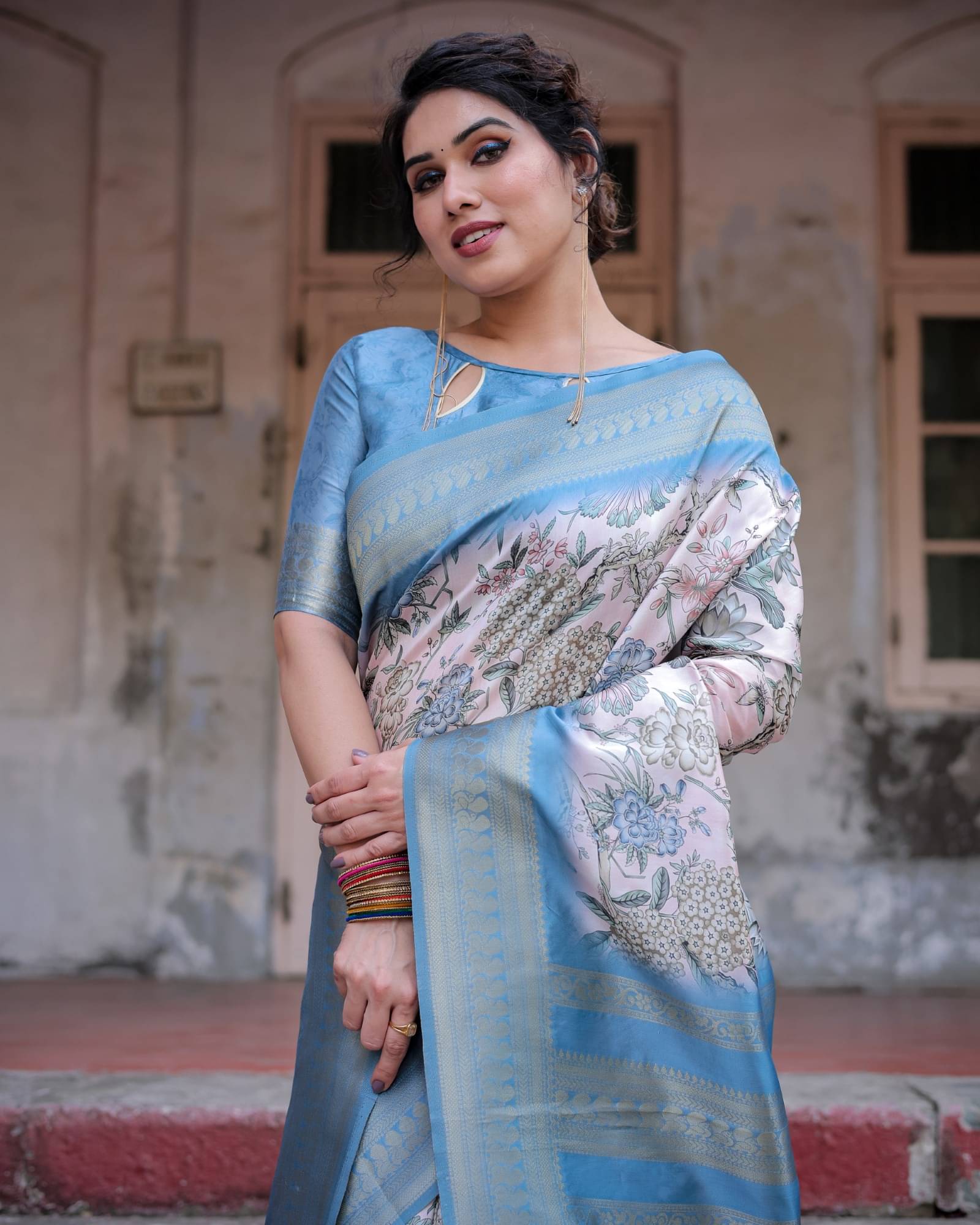 Almaari Fashion Cotton Silk Printed Saree With Unstitched Blouse Piece ( Grey ) Almaari Fashion Cotton Silk Printed Saree With Unstitched Blouse Piece ( Grey )