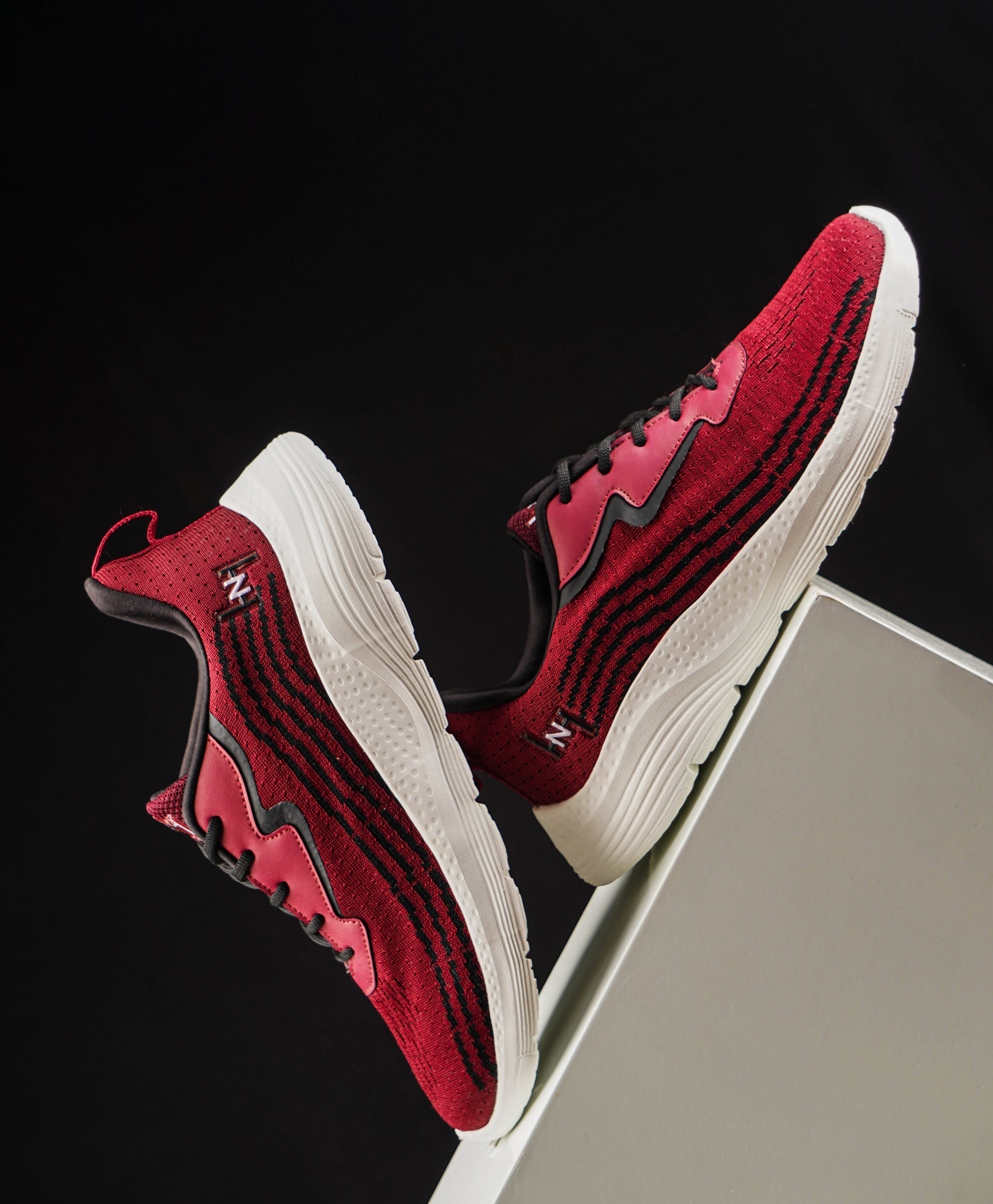     			Heris & Hemly HNH-7036_Mahroon Maroon Men's Sports Running Shoes