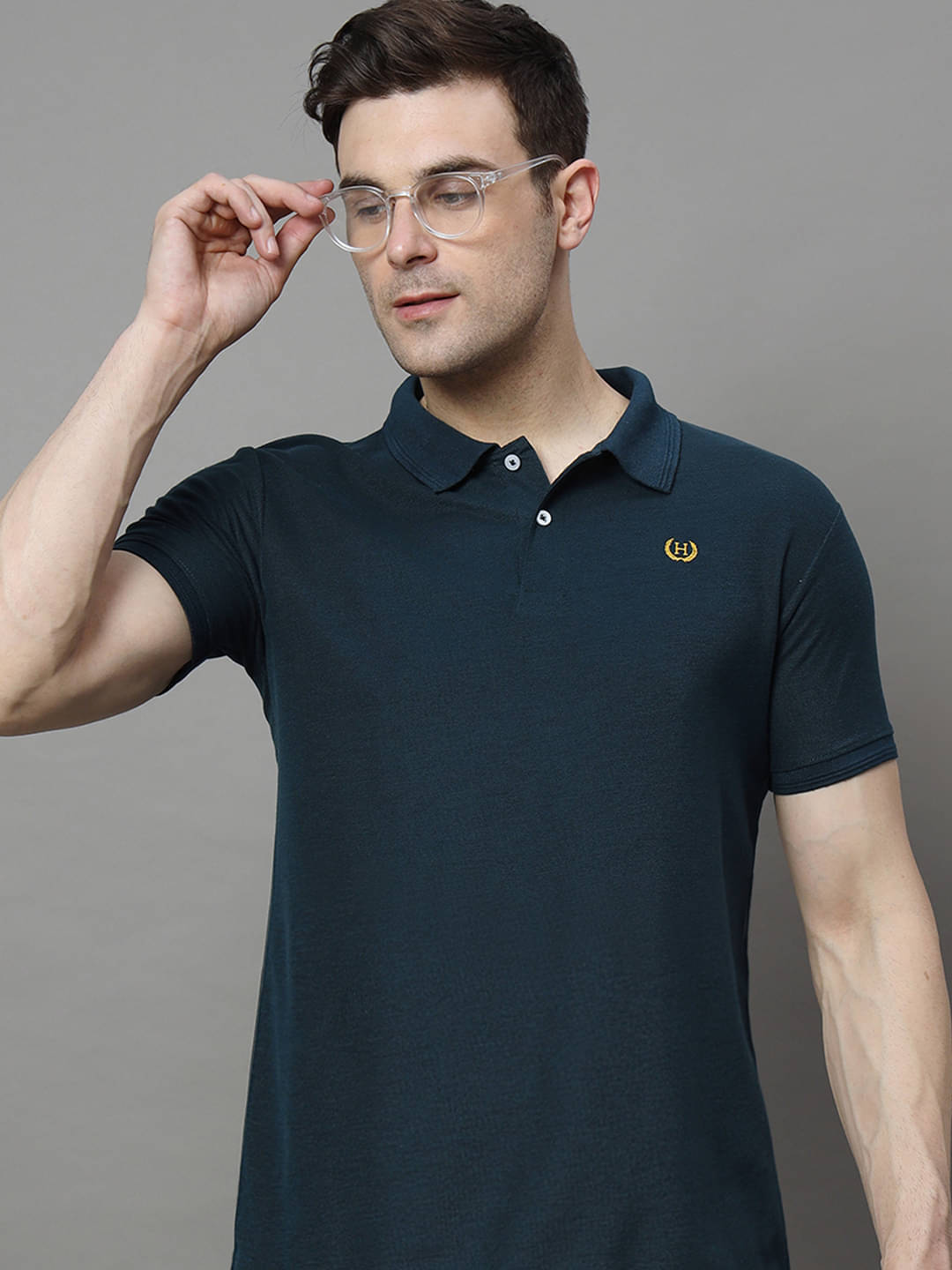 Hushbucks Pack of 1 Cotton Blend Regular Fit Solid Half Sleeves Men's Polo T Shirt ( Dark Green ) Hushbucks Pack of 1 Cotton Blend Regular Fit Solid Half Sleeves Men's Polo T Shirt ( Dark Green )