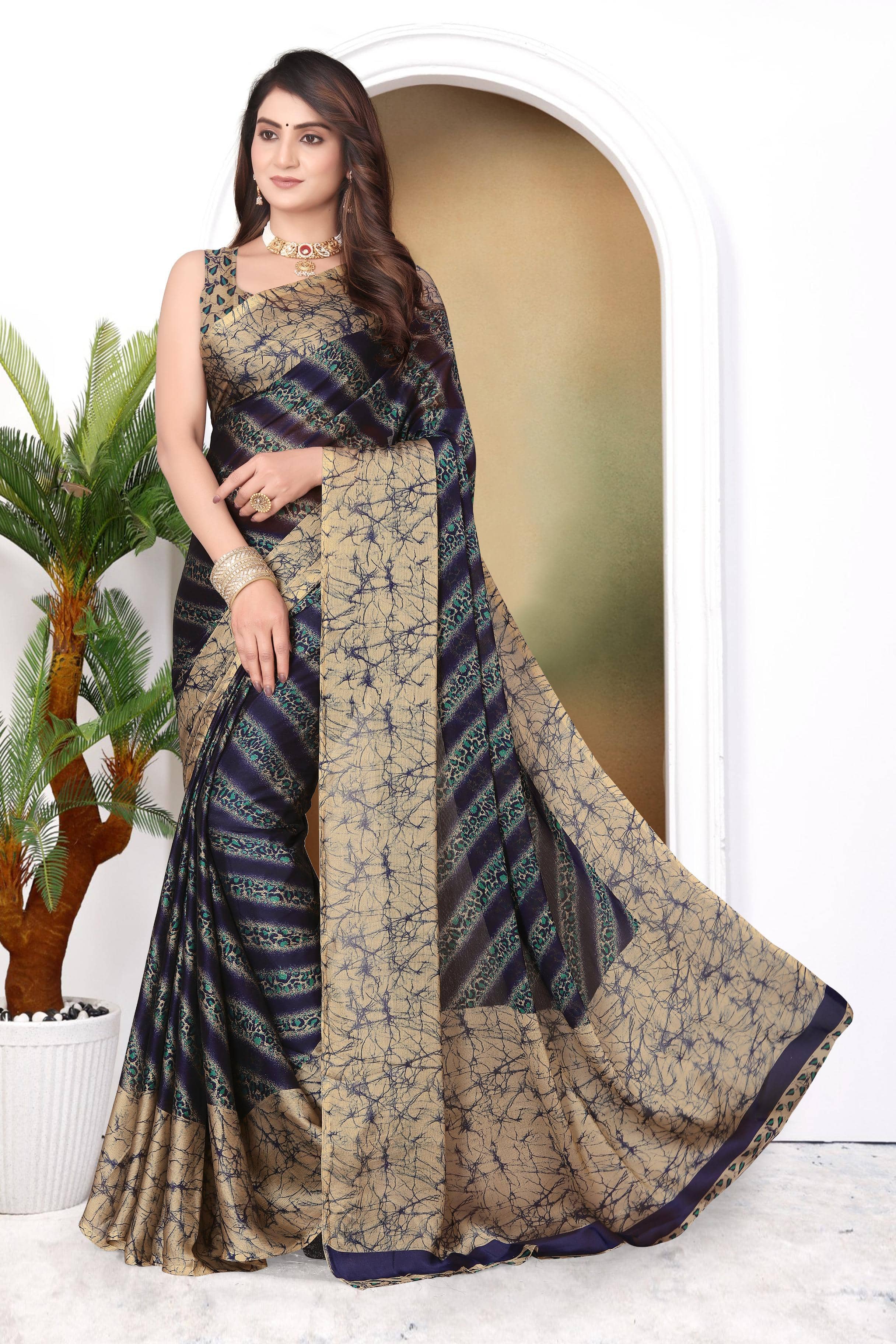 Magneitta Chiffon Printed Saree With Unstitched Blouse Piece ( Grey ) - Sarees | Buy online on ZillyBuy