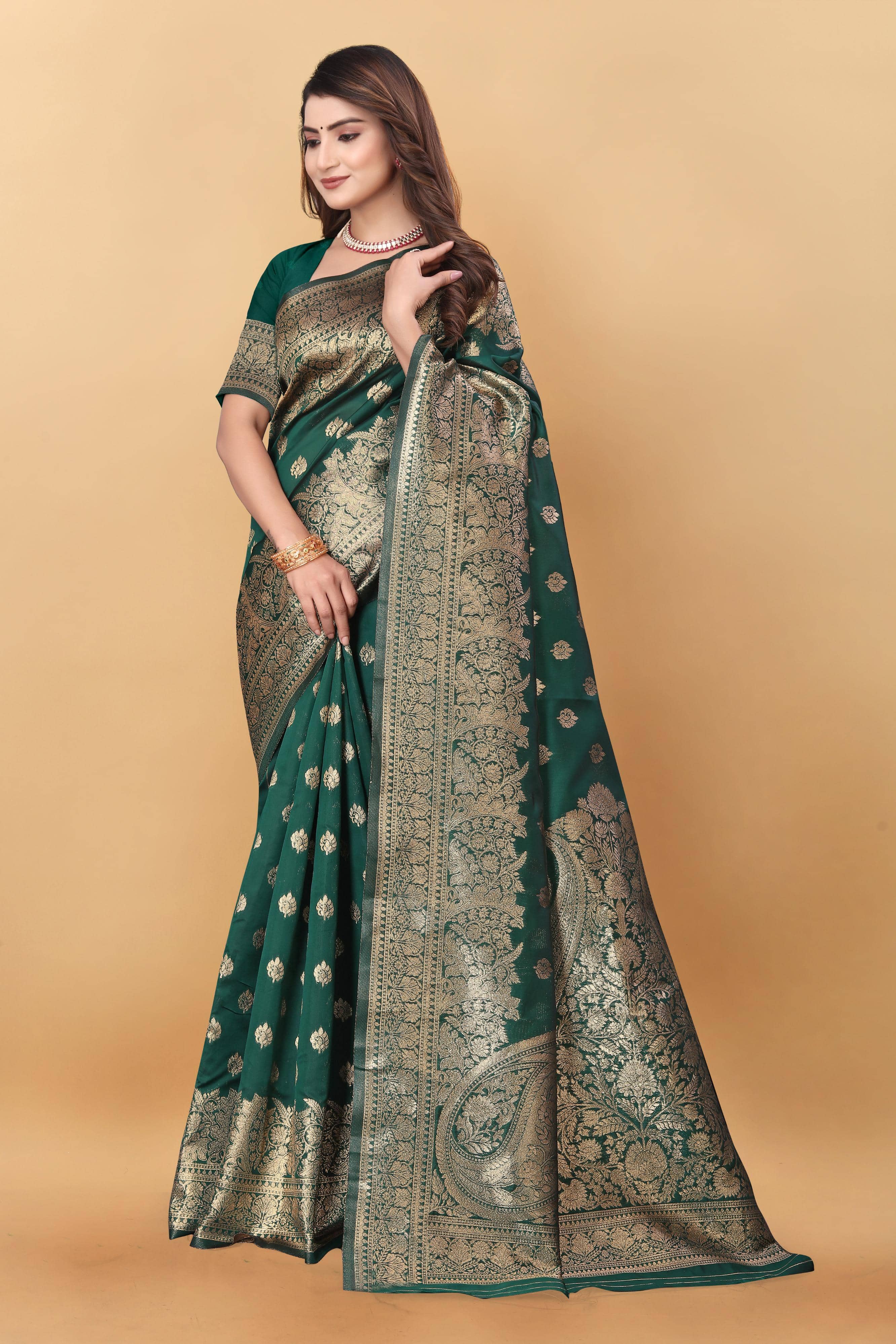 Magneitta Silk Woven Saree With Unstitched Blouse Piece ( Green ) - Sarees | Buy online on ZillyBuy