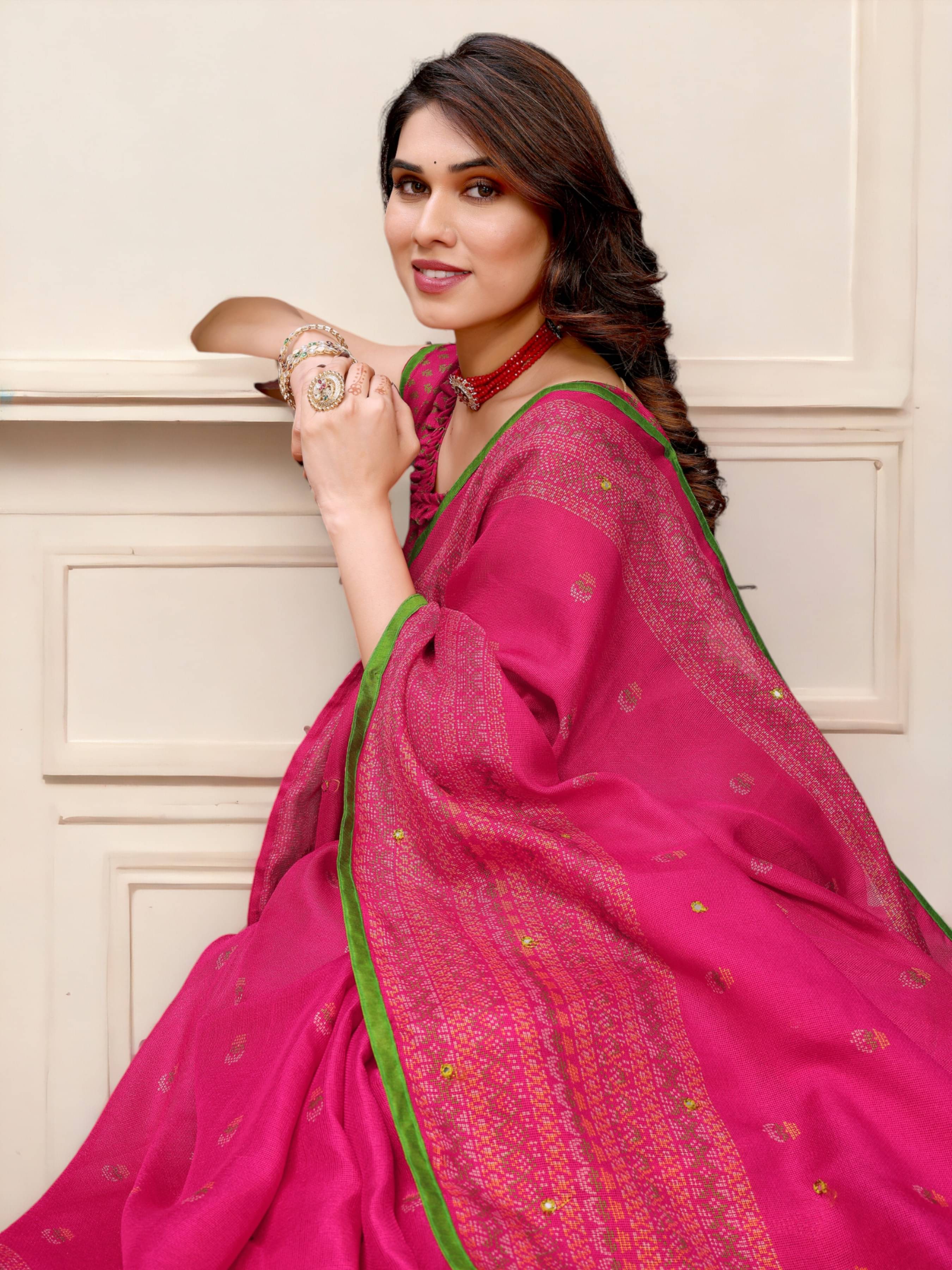     			TTH Cotton Blend Printed Saree With Unstitched Blouse Piece ( Pink )